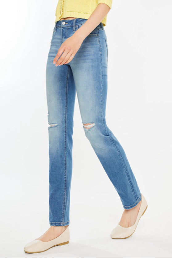 KanCan Women's Essentials High Rise Slim Straight Jeans Diana