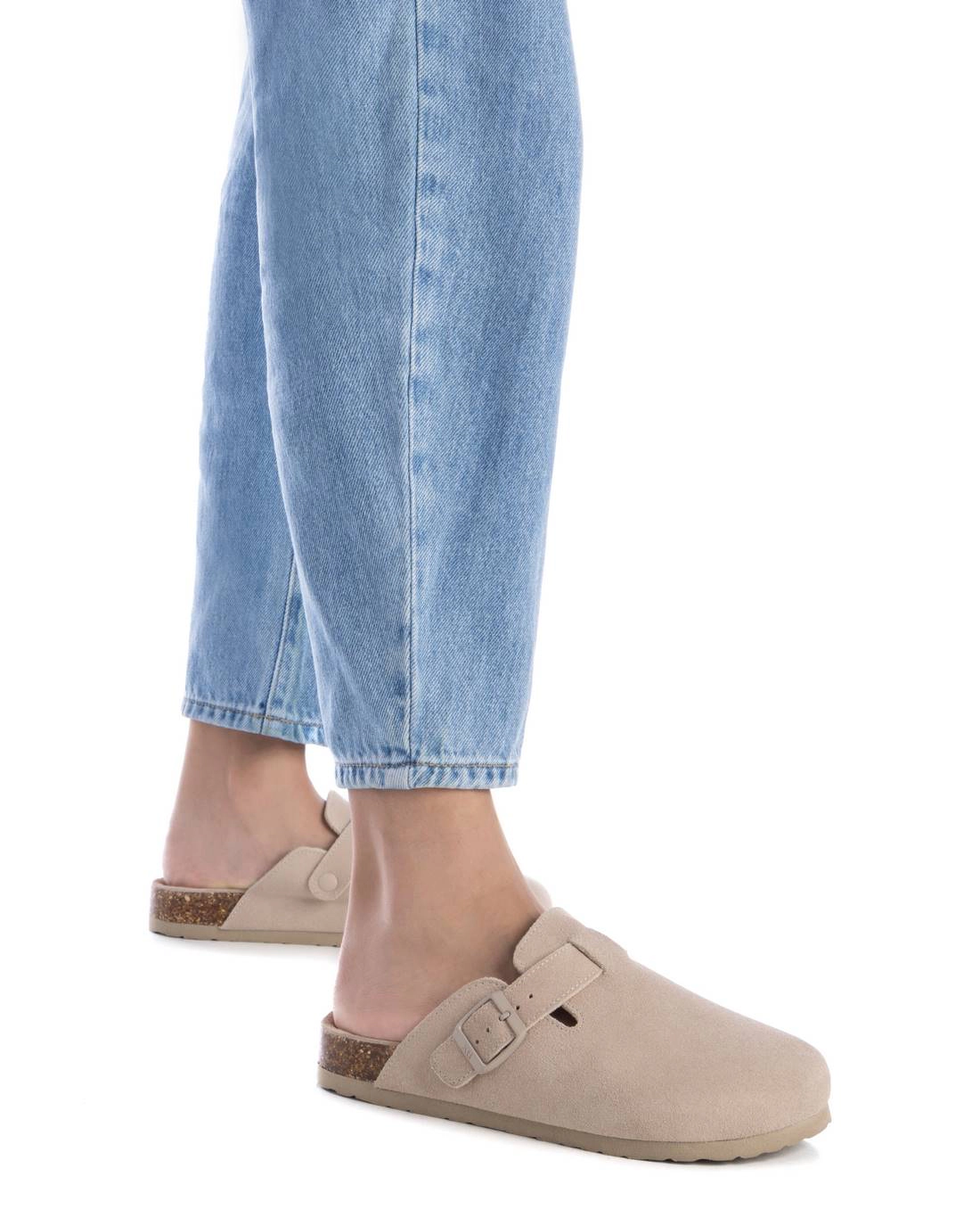 XTI Women's Comfort Clogs