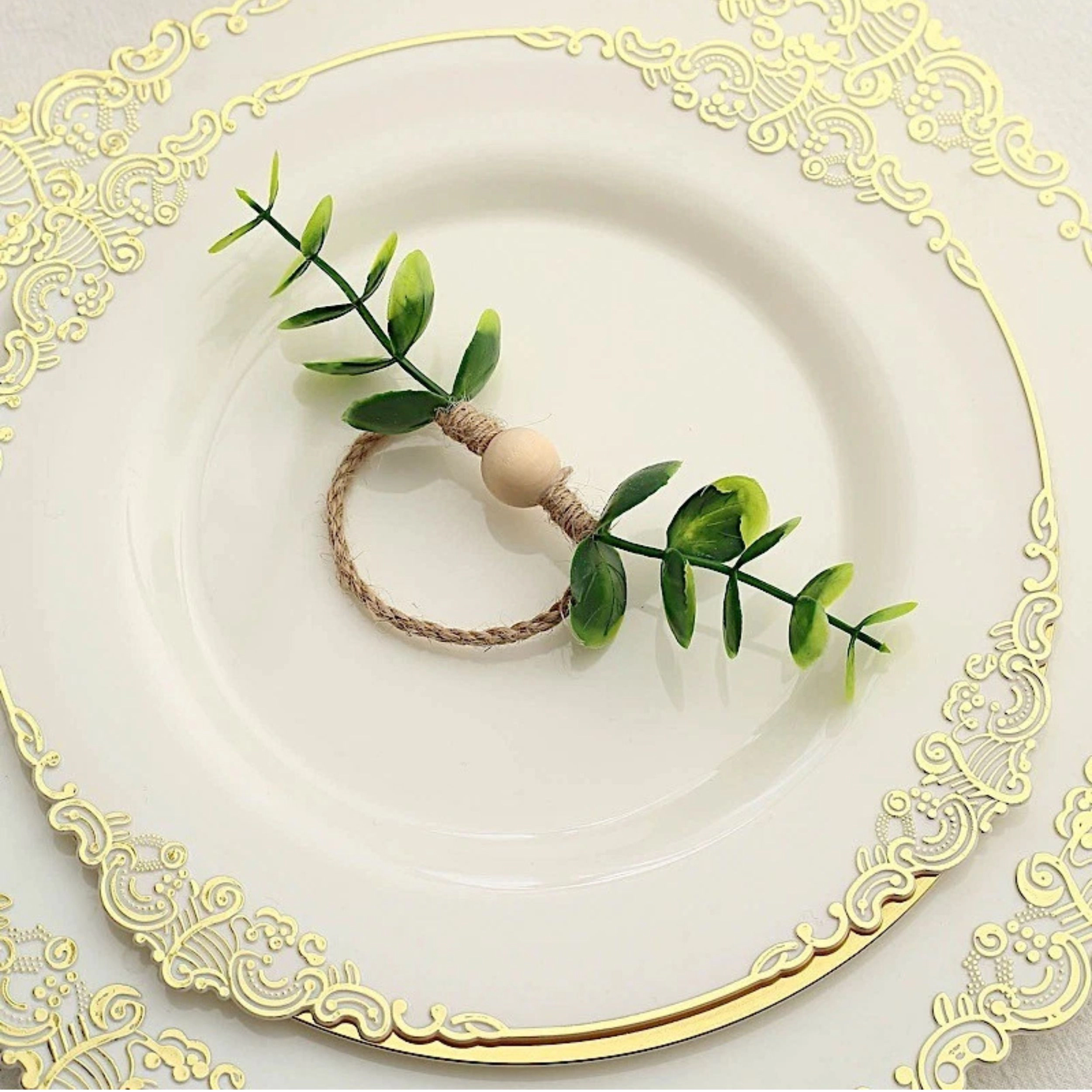 Home Collection 2-Inch Jute Napkin Rings with Eucalyptus Leaves -Set of 8