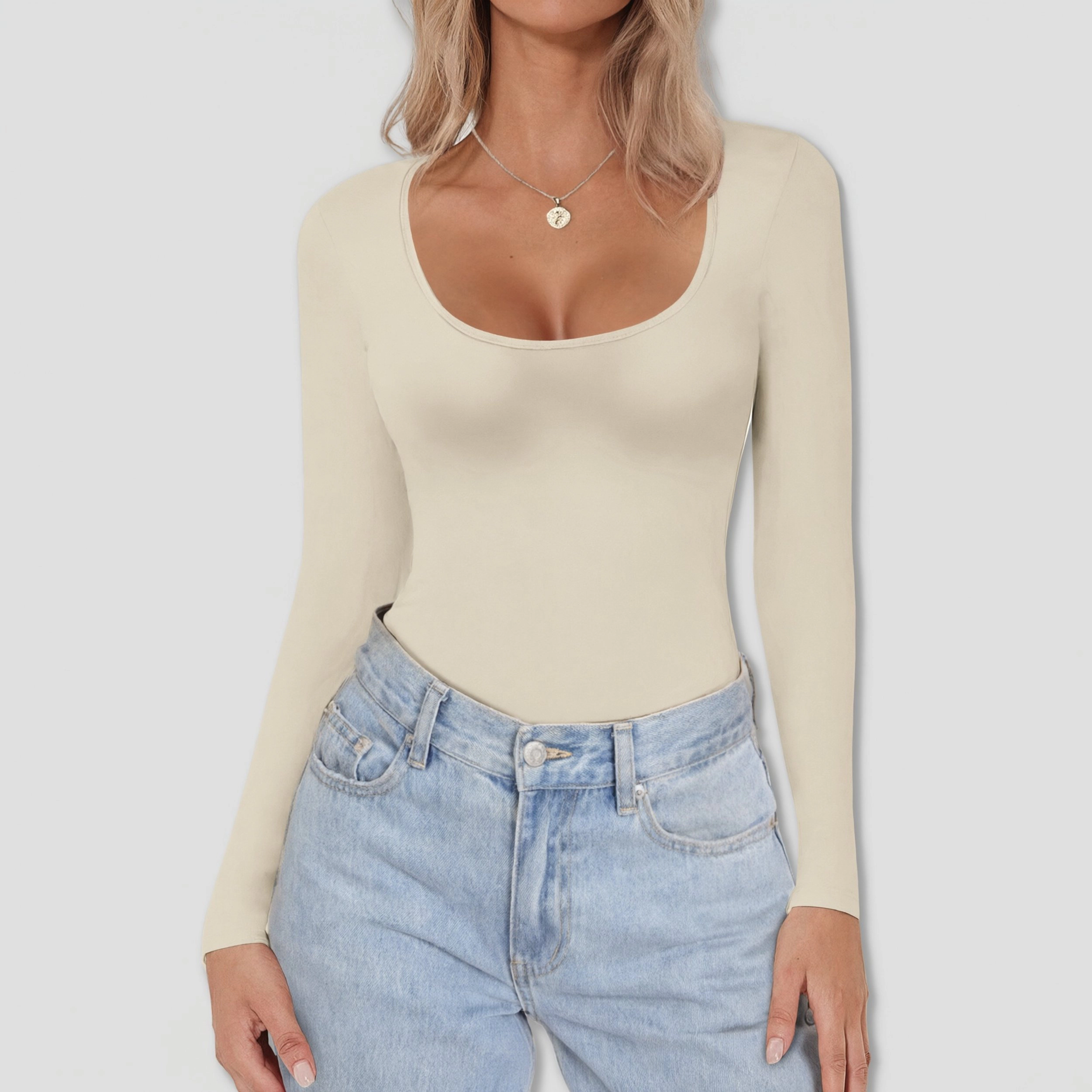 Ekouaer Women's Scoop Neck Long Sleeve Slim Fit Bodysuit