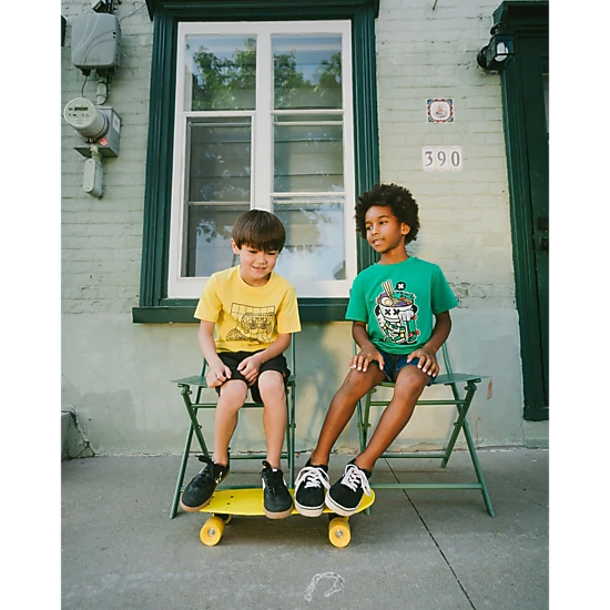 Deux par Deux Boys Organic Cotton Jersey Noodle and Skate Graphic Print T-Shirt