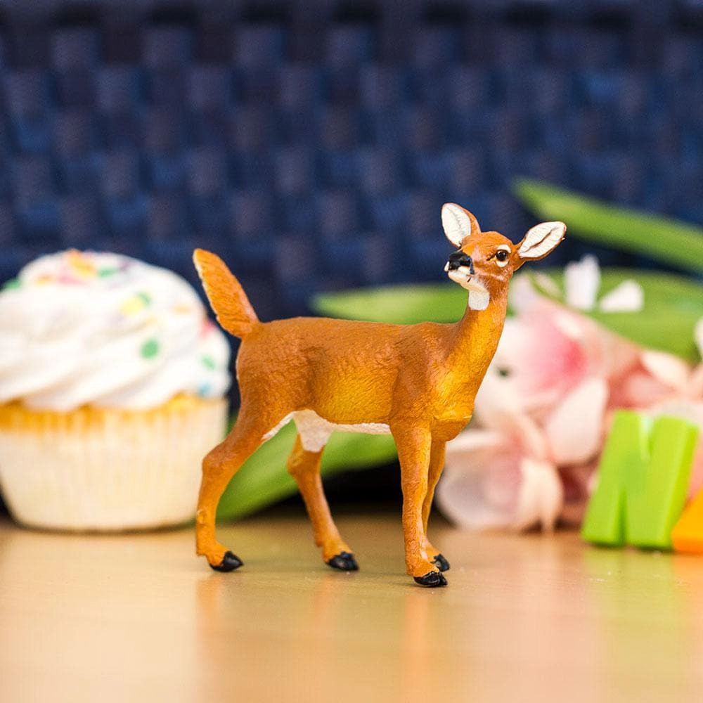 Safari Ltd. - Whitetail Doe Kids Toy Figure
