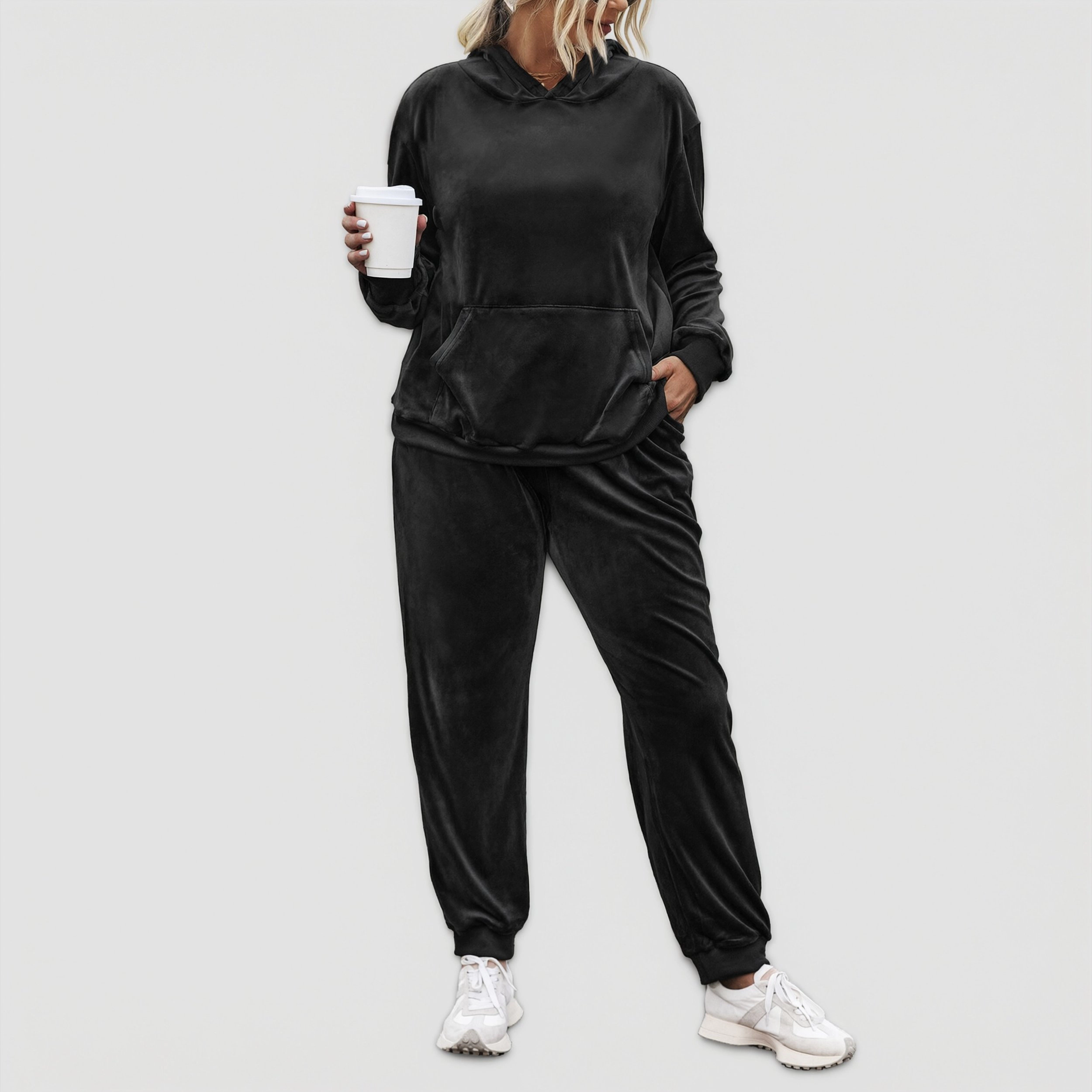 Zeagoo Women's Plus Velvet Hoodie and Sweatpants Velour Tracksuit with Pockets