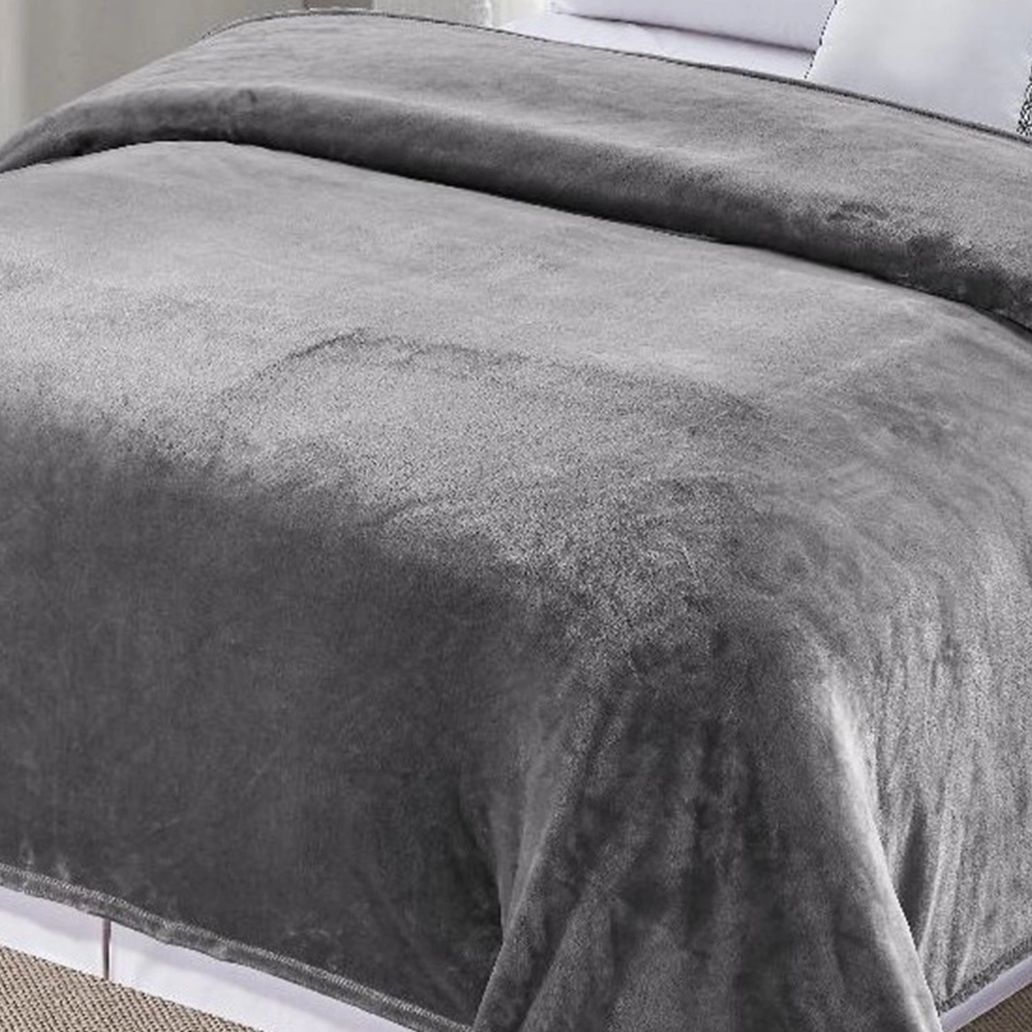 Plazatex Micro Plush Solid Parteen Soft Comfortable and Lightweight All Seasons Blanket Twin Grey