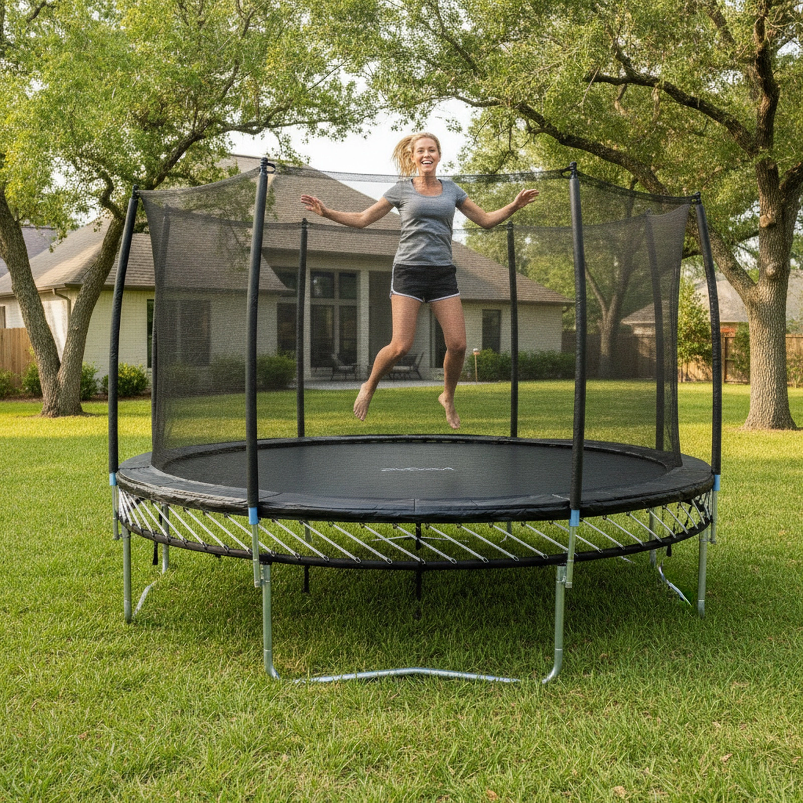 16-ft Trampoline Replacement Mat 171-in Round Jumping Mat 108 V-Hooks for 7-in Springs 8-Row Stitched PP Black