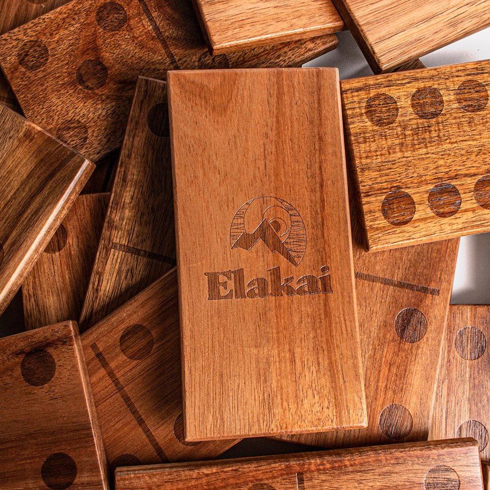 Elakai  Acacia Valley Runner Dominoes Set
