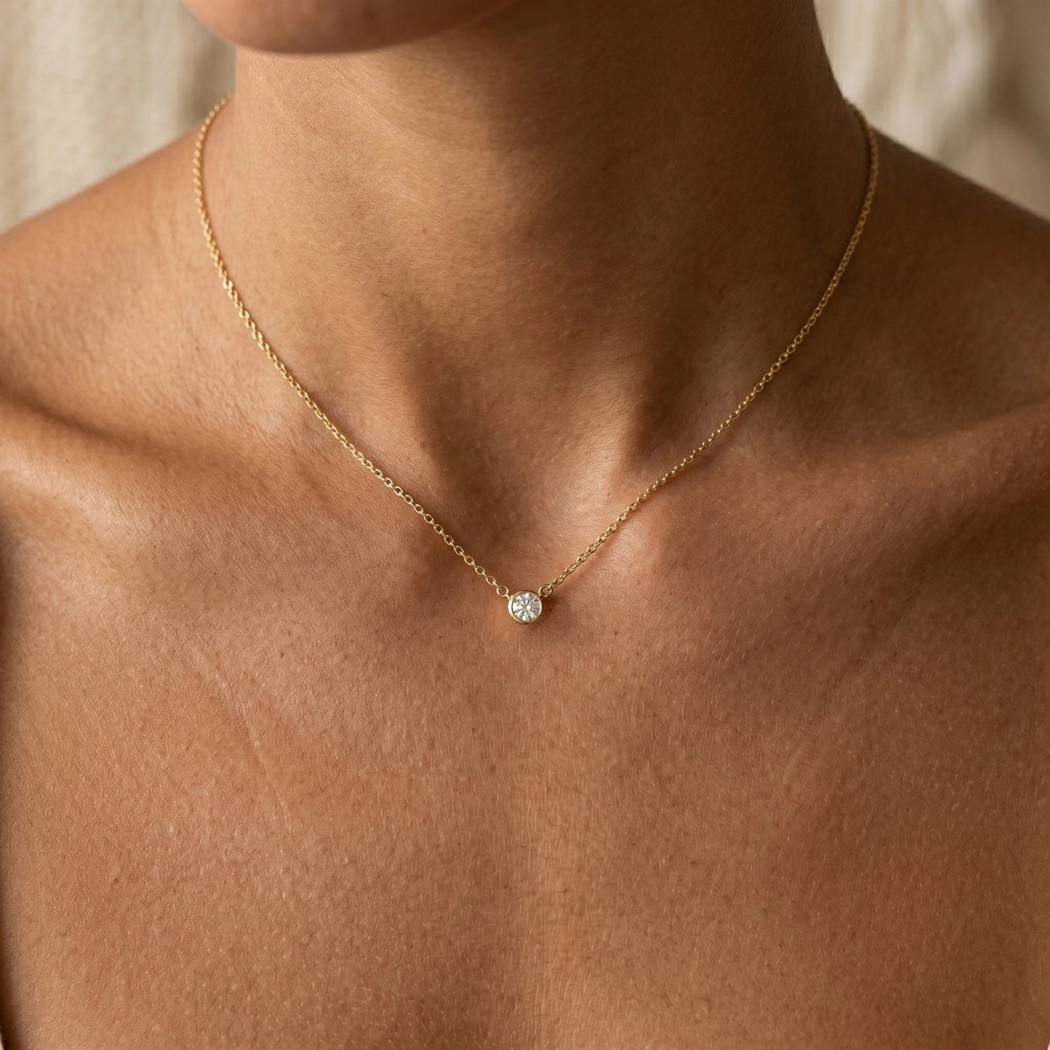 Mint & Lily Women's Classic Bezel Set Solitaire Necklace
