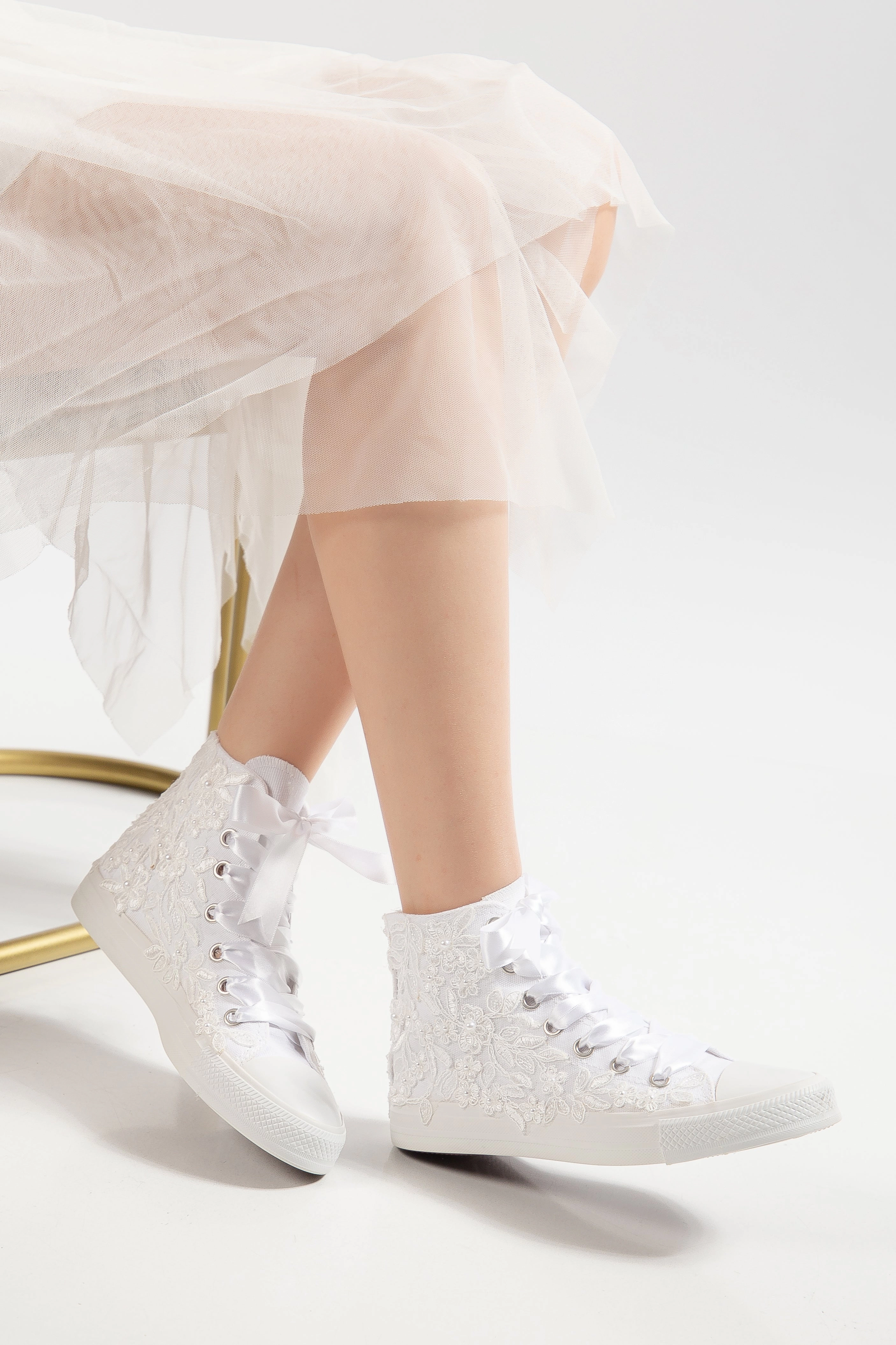 Forever & Always Womens Isolde Lace High Top Bridal Sneaker