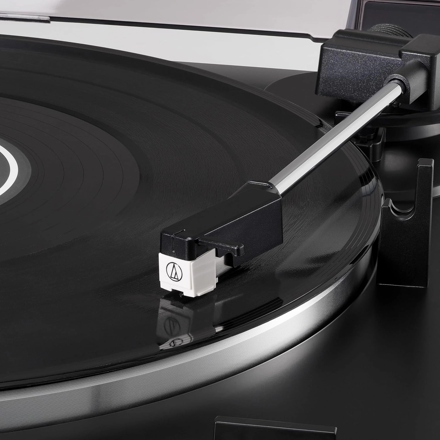Audio-Technica AT-LP60X-GM Fully Automatic Belt-Drive Bluetooth Turntable