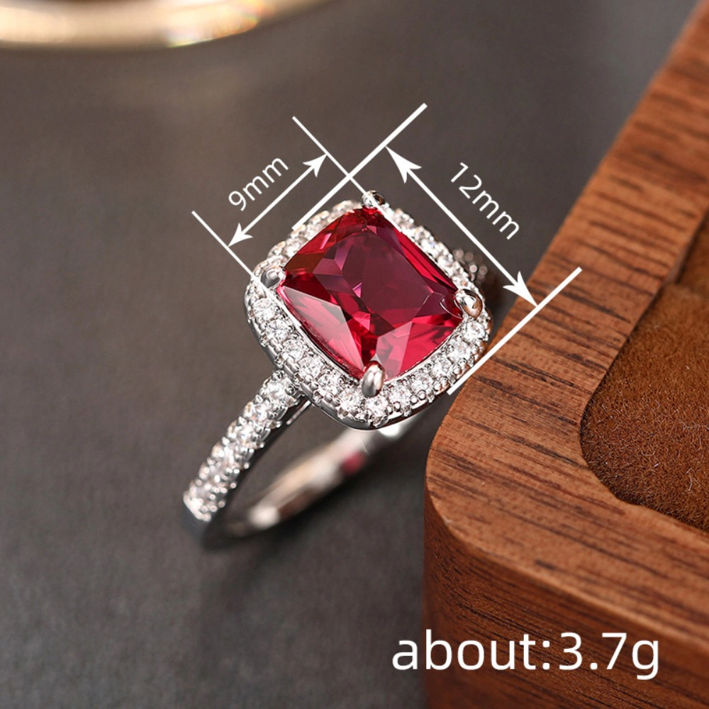 Exquisite 4-Prong Red Synthetic Gemstone Solitaire Ring