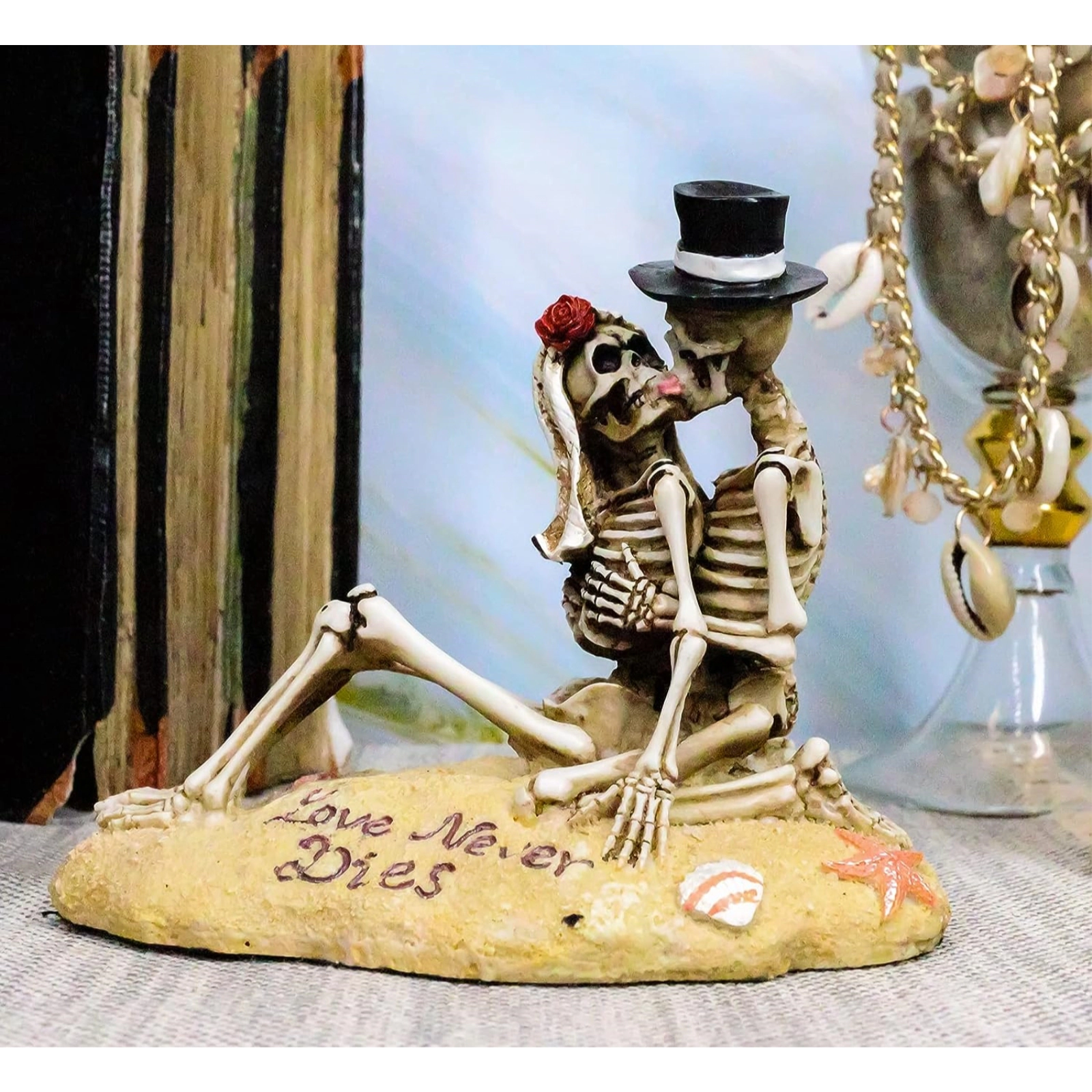 Pacific Giftware Skeleton Couple Beach Lovers Dia de los Muertos Day of the Dead Figurine
