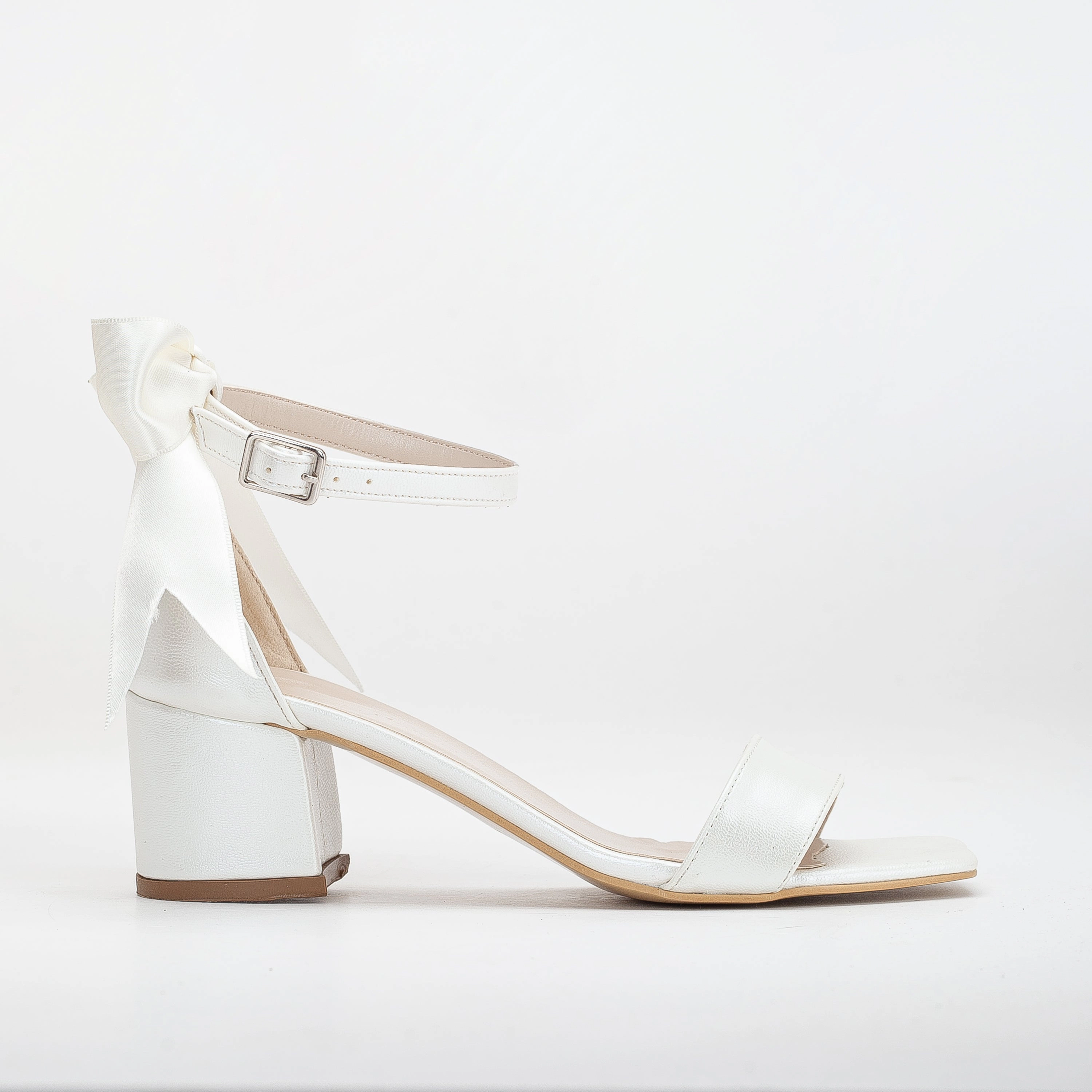 Forever & Always Womens Rochelle Ivory Bridal Sandals with Ribbon