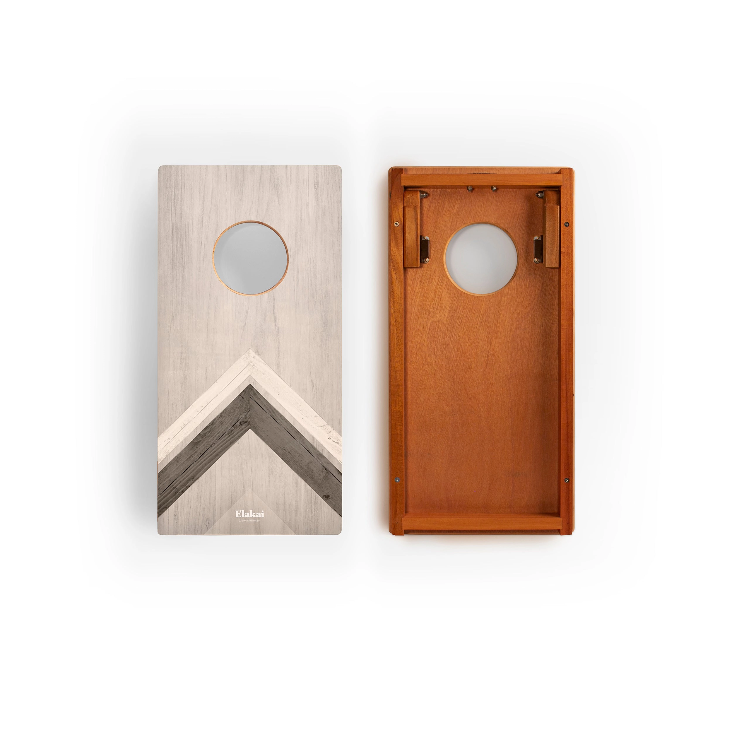 Elakai 1ft x 2ft Silver Chevron Mahogany Pathfinder Cornhole Board Set