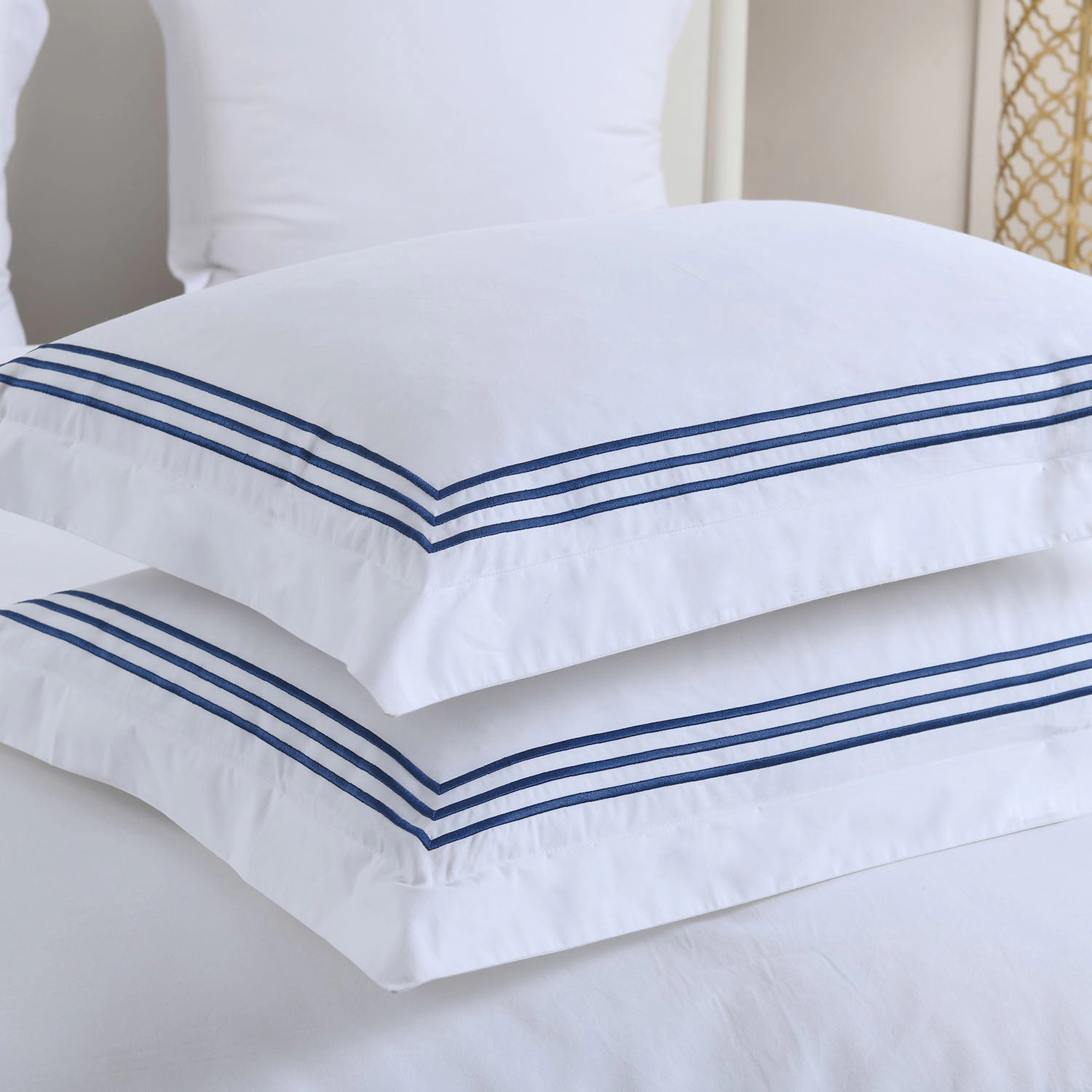 Egyptian Linens Adeline Embroidered Percale Cotton Duvet Cover Set