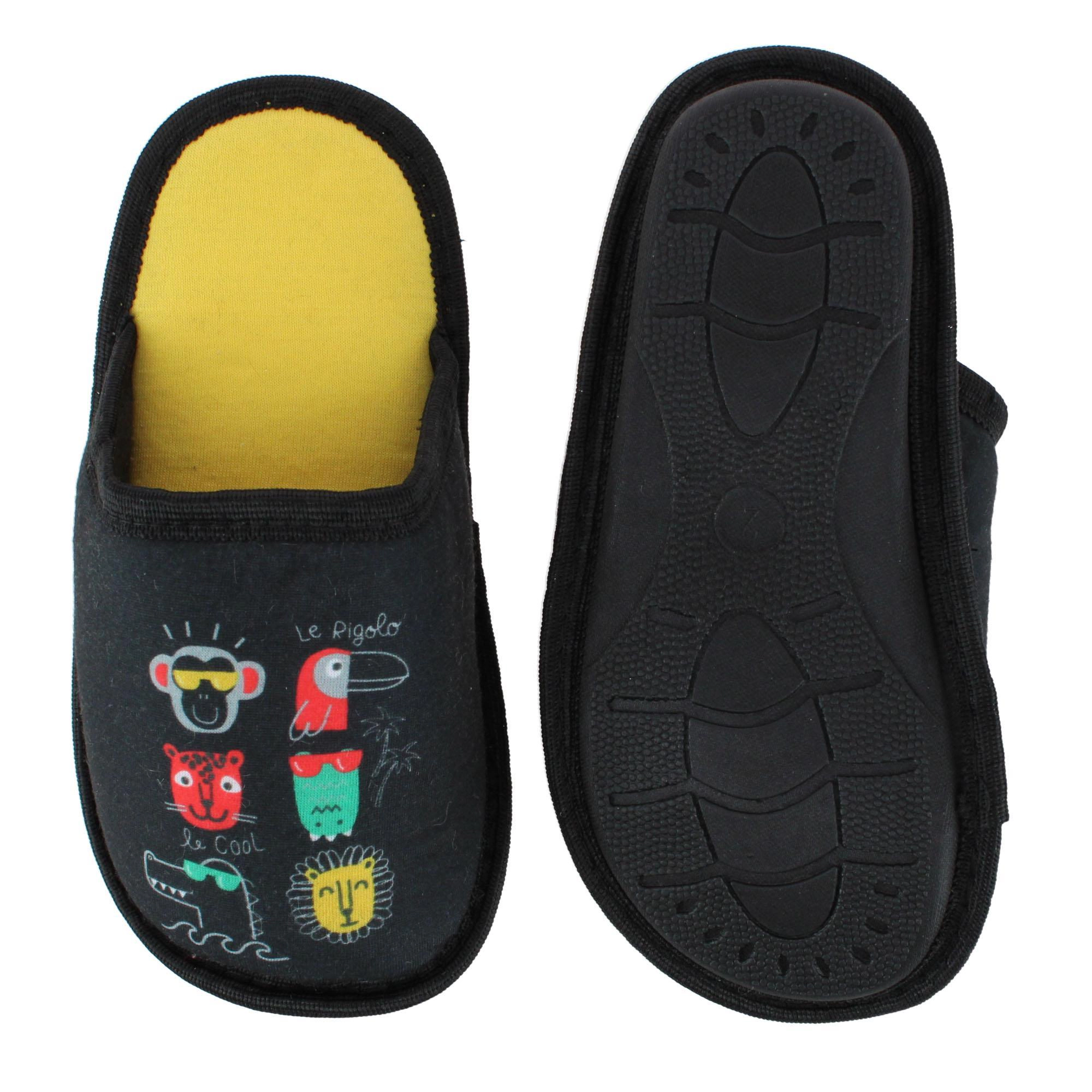 CTM Boy's Animal Assorted Slippers