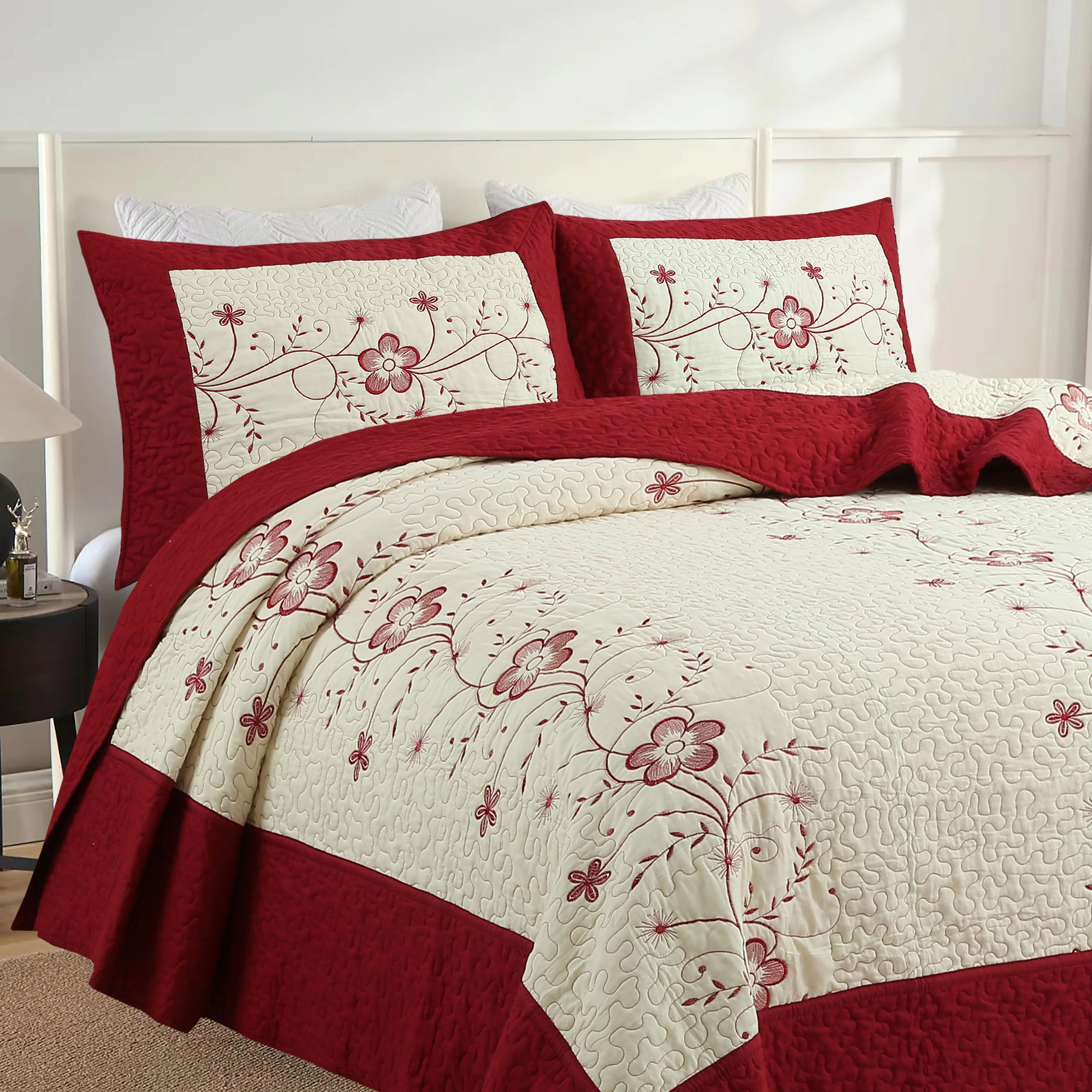 MarCielo 3 Piece Queen Embroidered Floral Quilt Bedspread Set