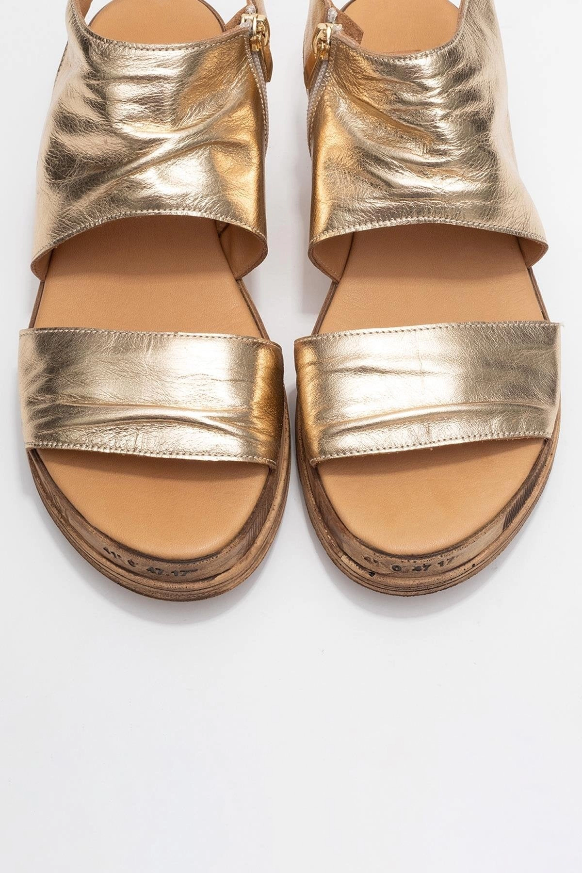 Forever & Always Womens Lunas Leather Side-Zip Flat Heel Sandals
