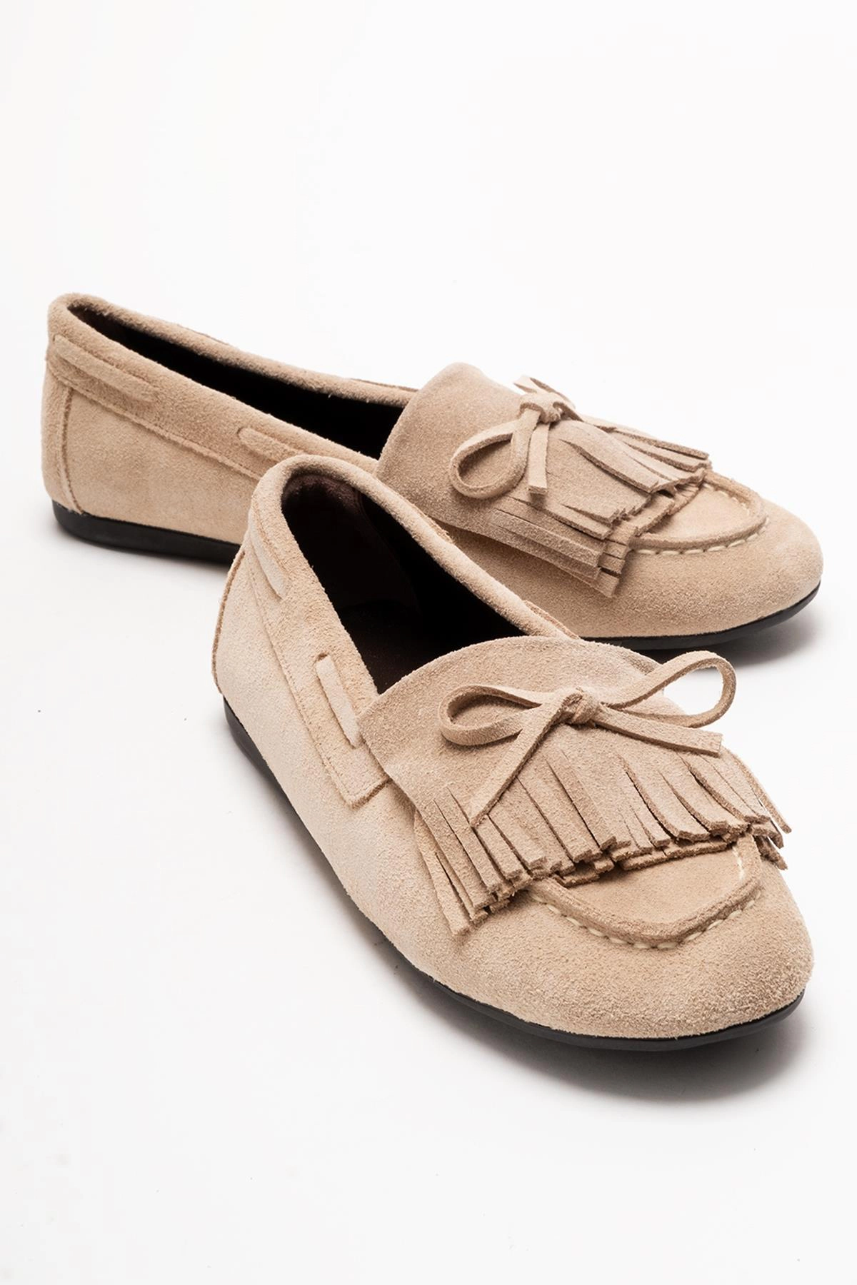 Forever & Always Womens Axeli Leather Tassel Loafer
