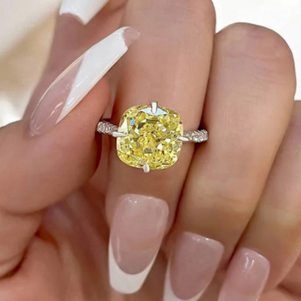 Women's Engagement Ring Claw-Set Cushion-Cut Yellow Cubic Zirconia Band