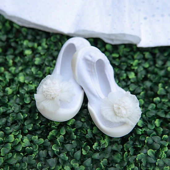 Toddler Breathable Washable Non-Slip Sock Shoes Flat - Pompom Flower White