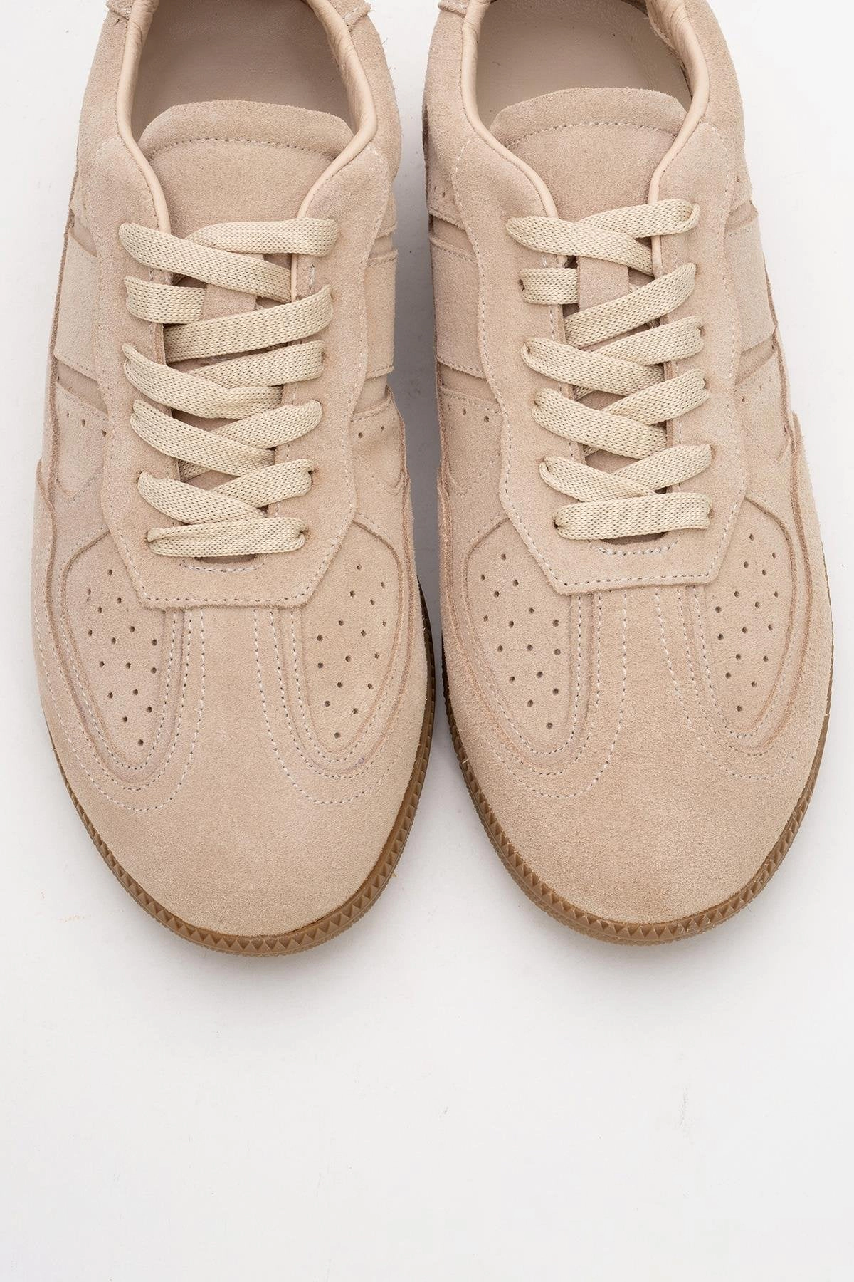 Forever & Always Womens Aurel Suede Leather Sneakers