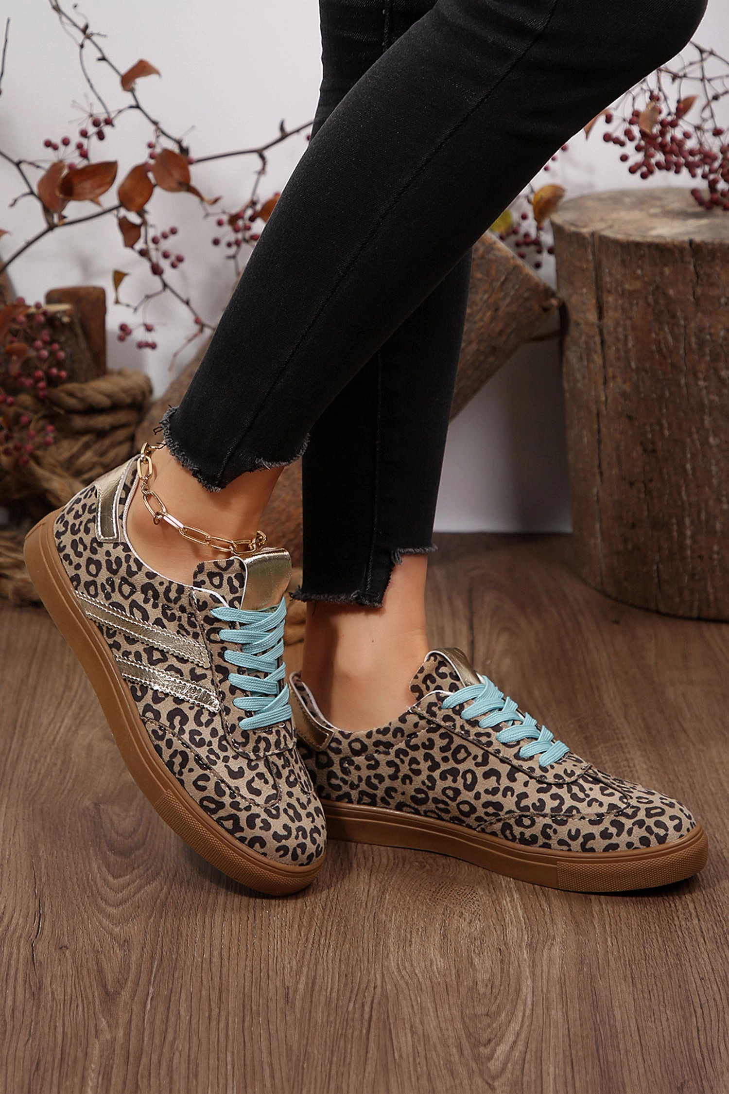 Threaded Pear Harmony Detail Lace Up Sneakers