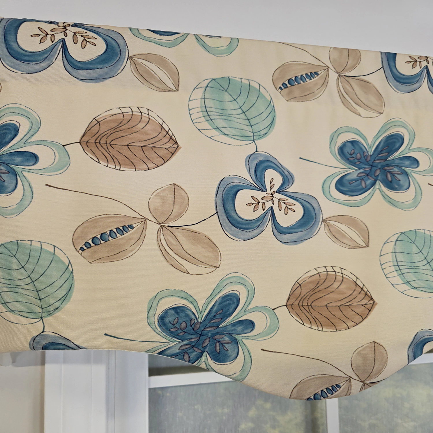 RLF Home 100% Cotton Jolly Regal  Fully lined Windows Rod Pocket Valance 50" x 17"  Cream