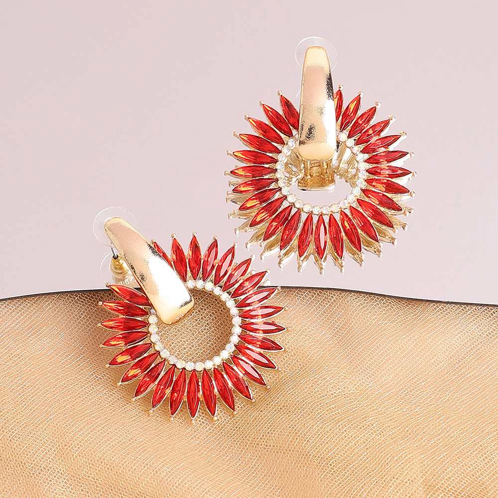 SOHI Women's Celestrial Drop Earrings