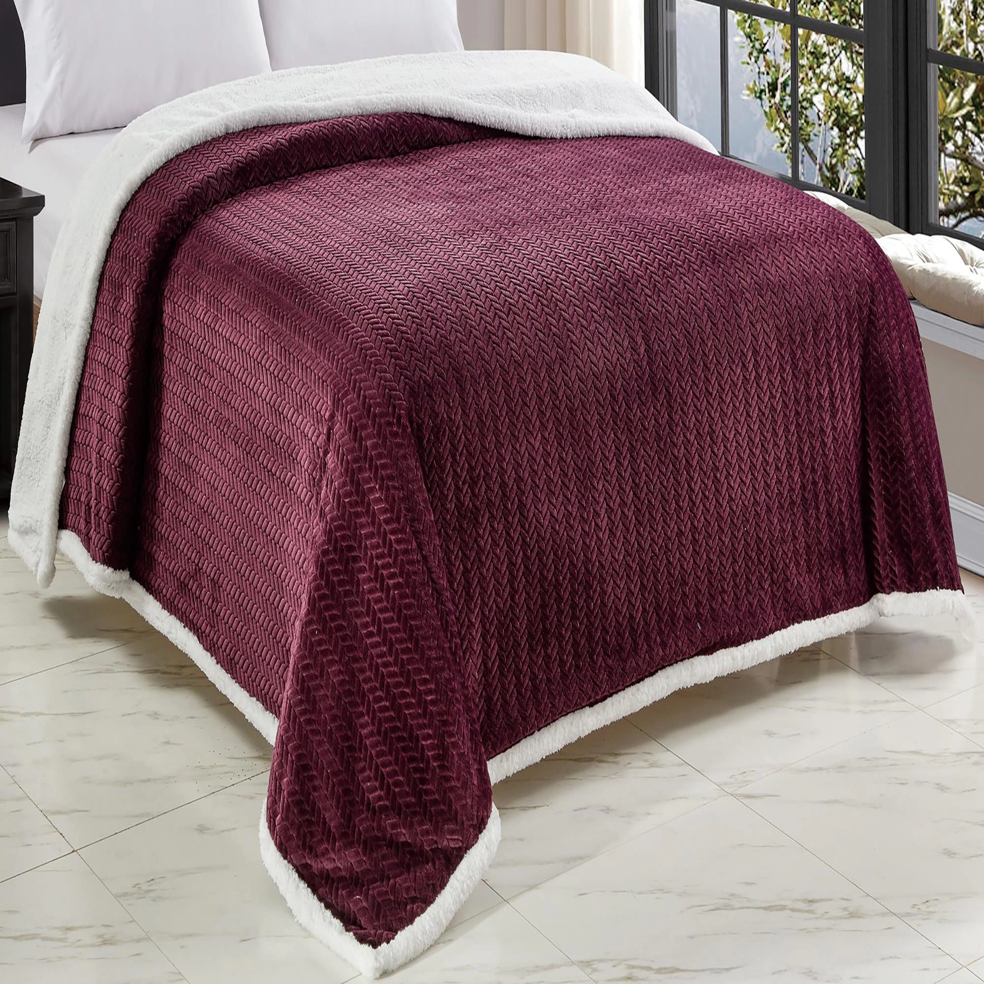 Jacquard Sherpa Microplush Soft Premium Microplush, Braided Oversized All Season Blanket, King, Plum