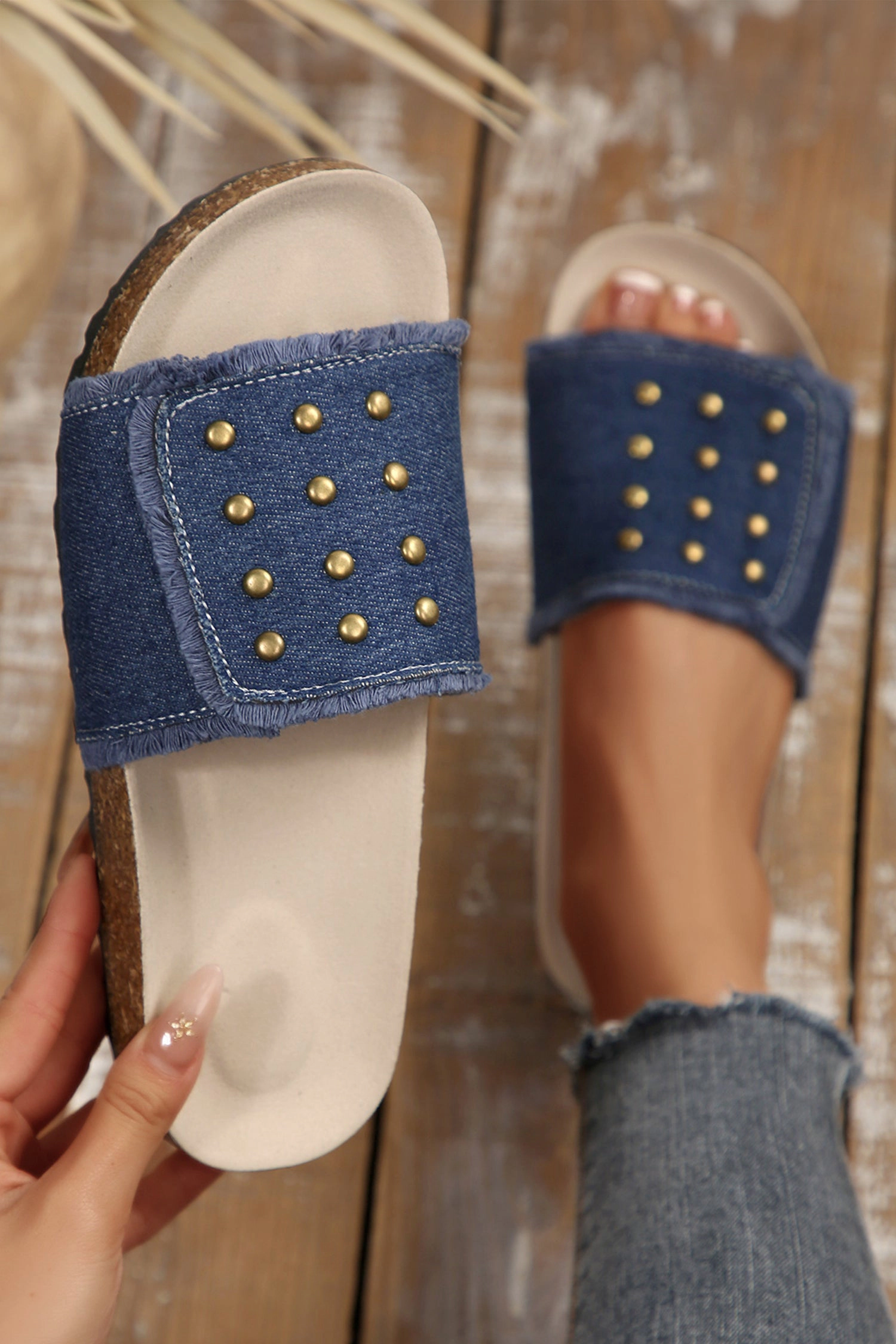 Threaded Pear Women's Kennedi Retro Studded Detail Slippers