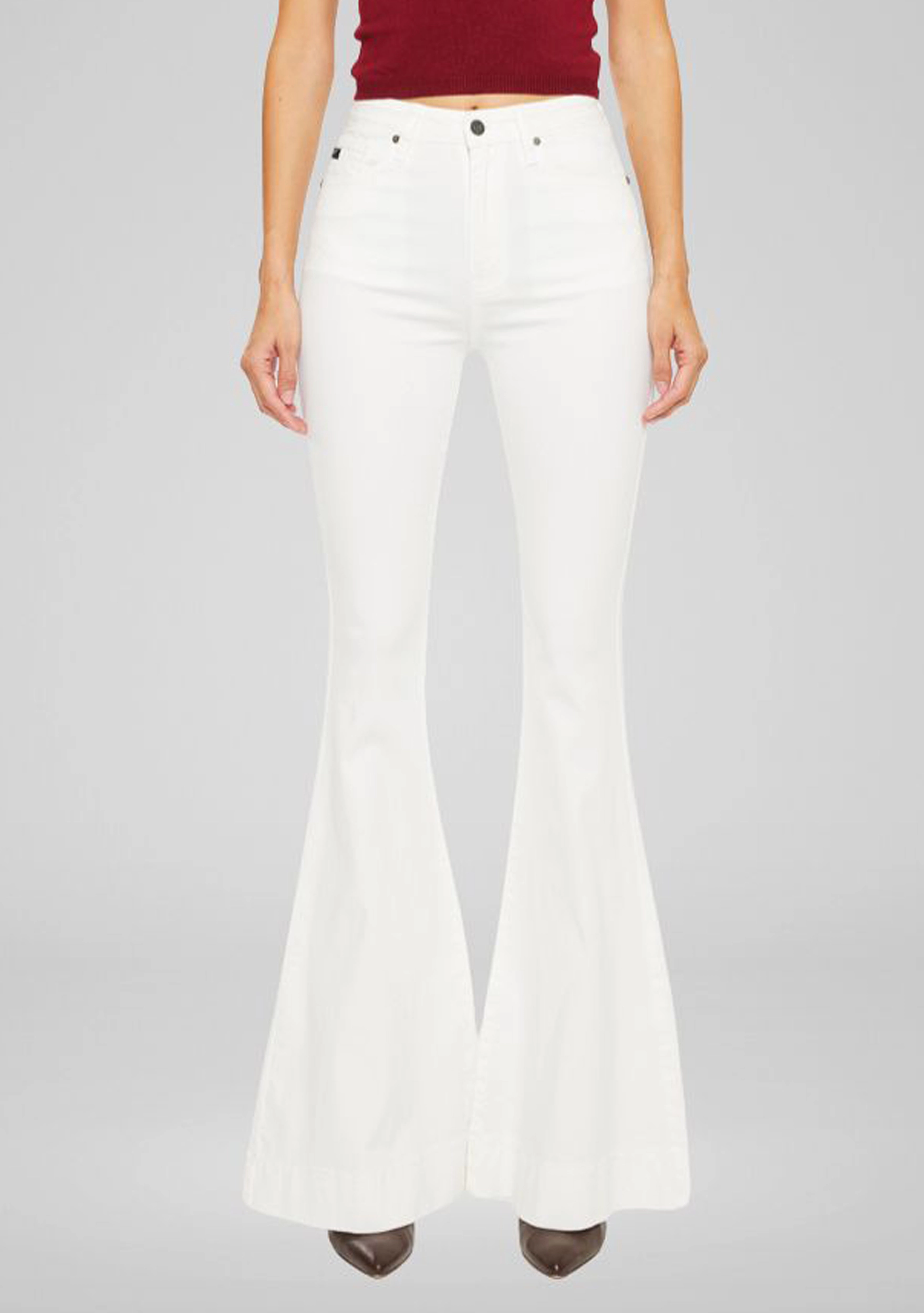 KanCan Women's Essentials High Rise Super Flare Jeans Braelynn