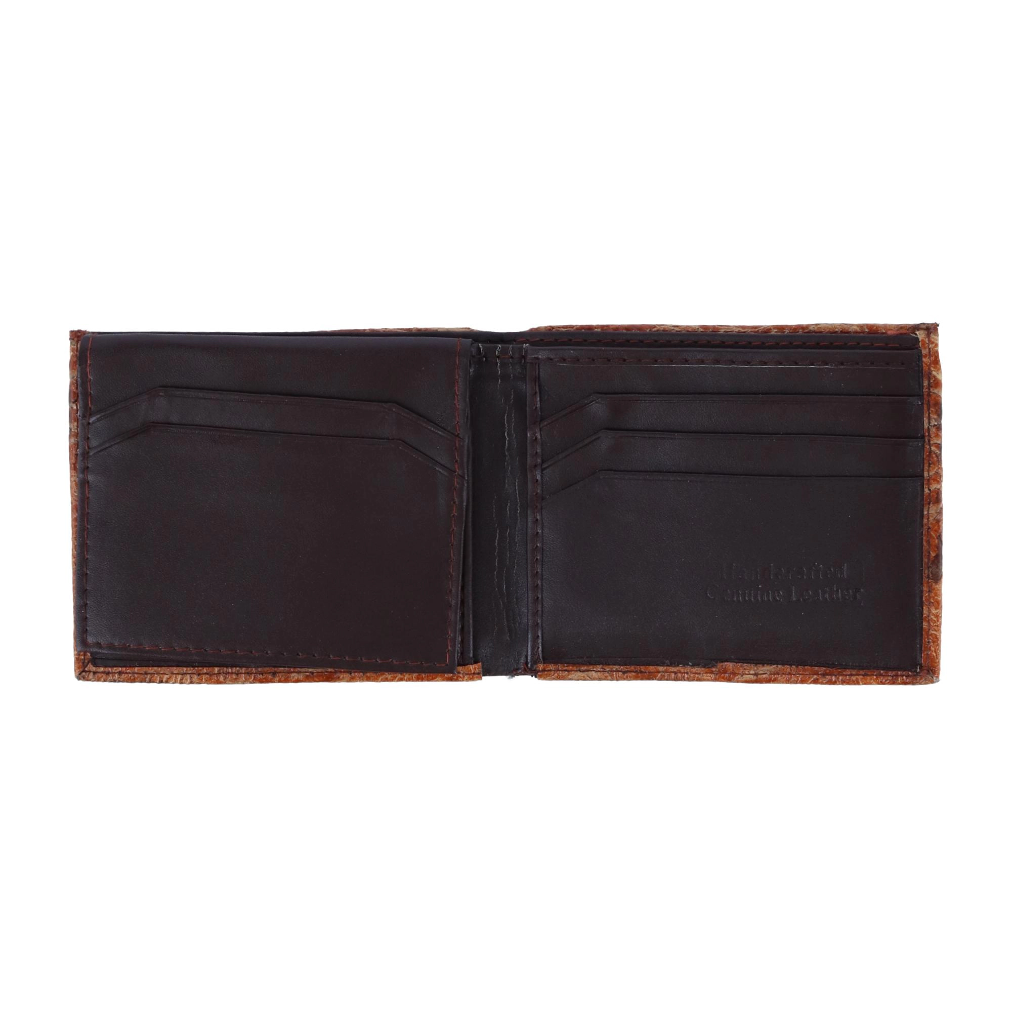 CTM® Men's Alligator Print Bifold Wallet