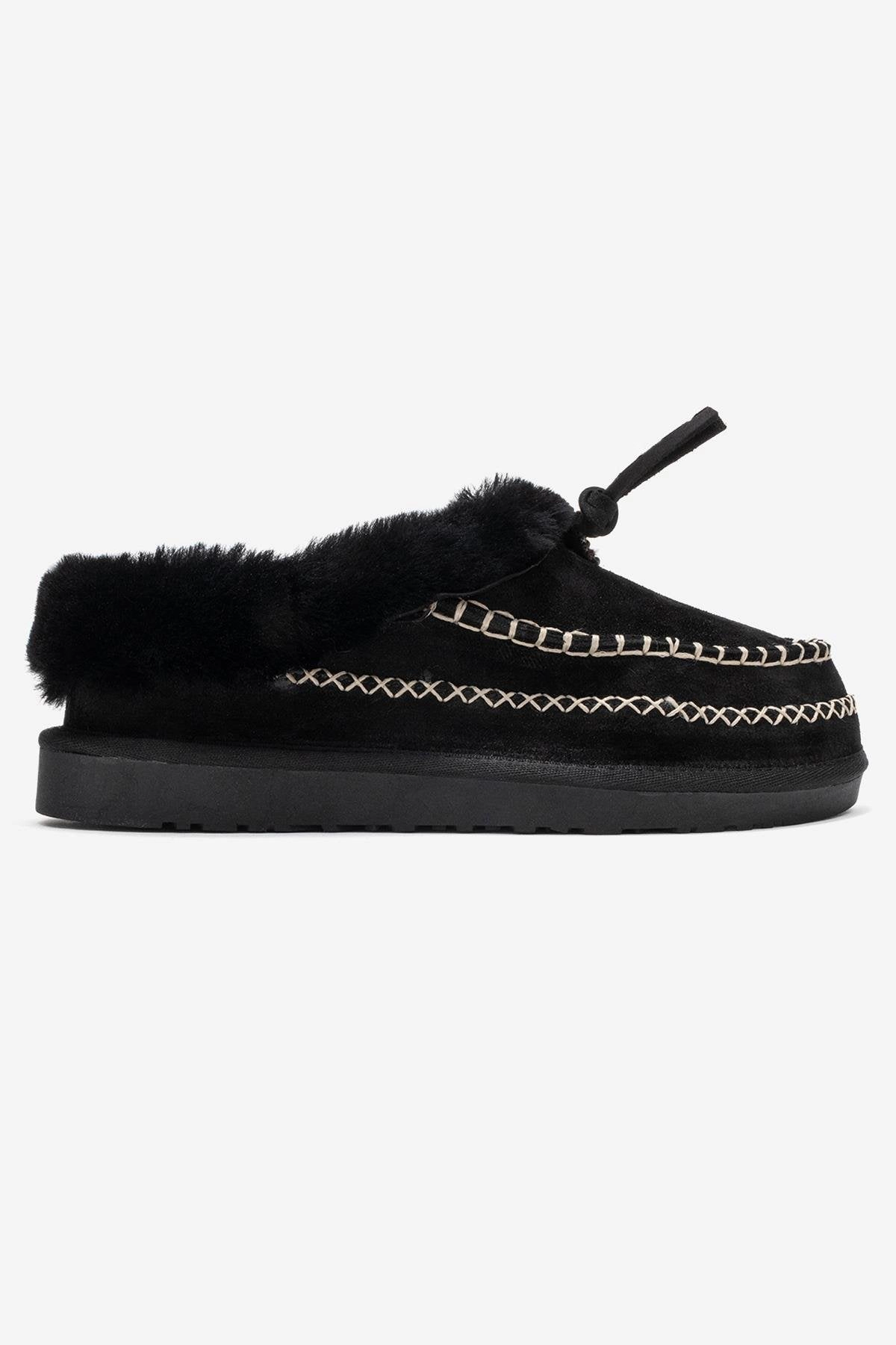 Forever & Always Womens Noriel Leather Moccasin Slippers