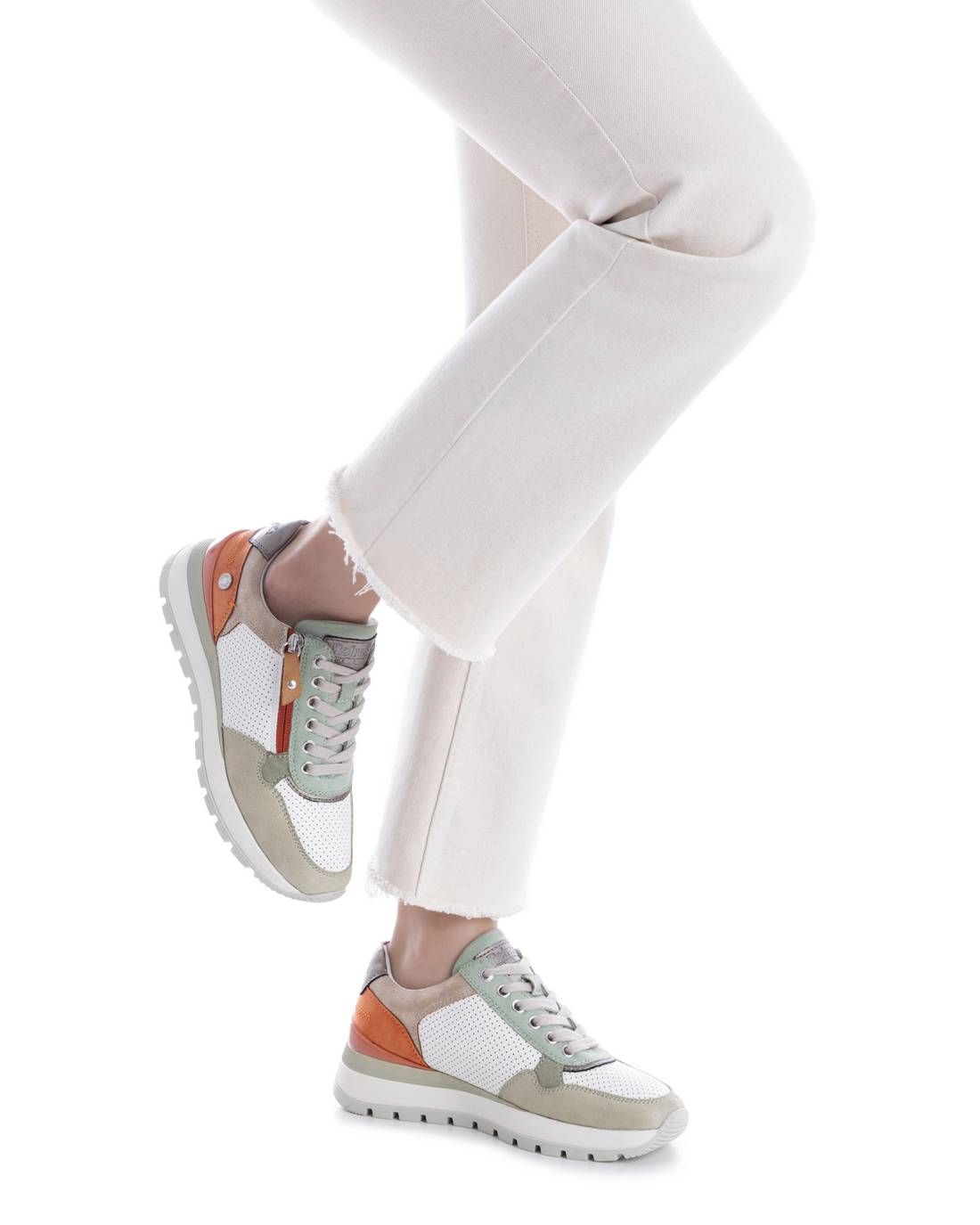 XTI Refresh Women's Sneakers Memory Foam, Round Toe, Flat Heel