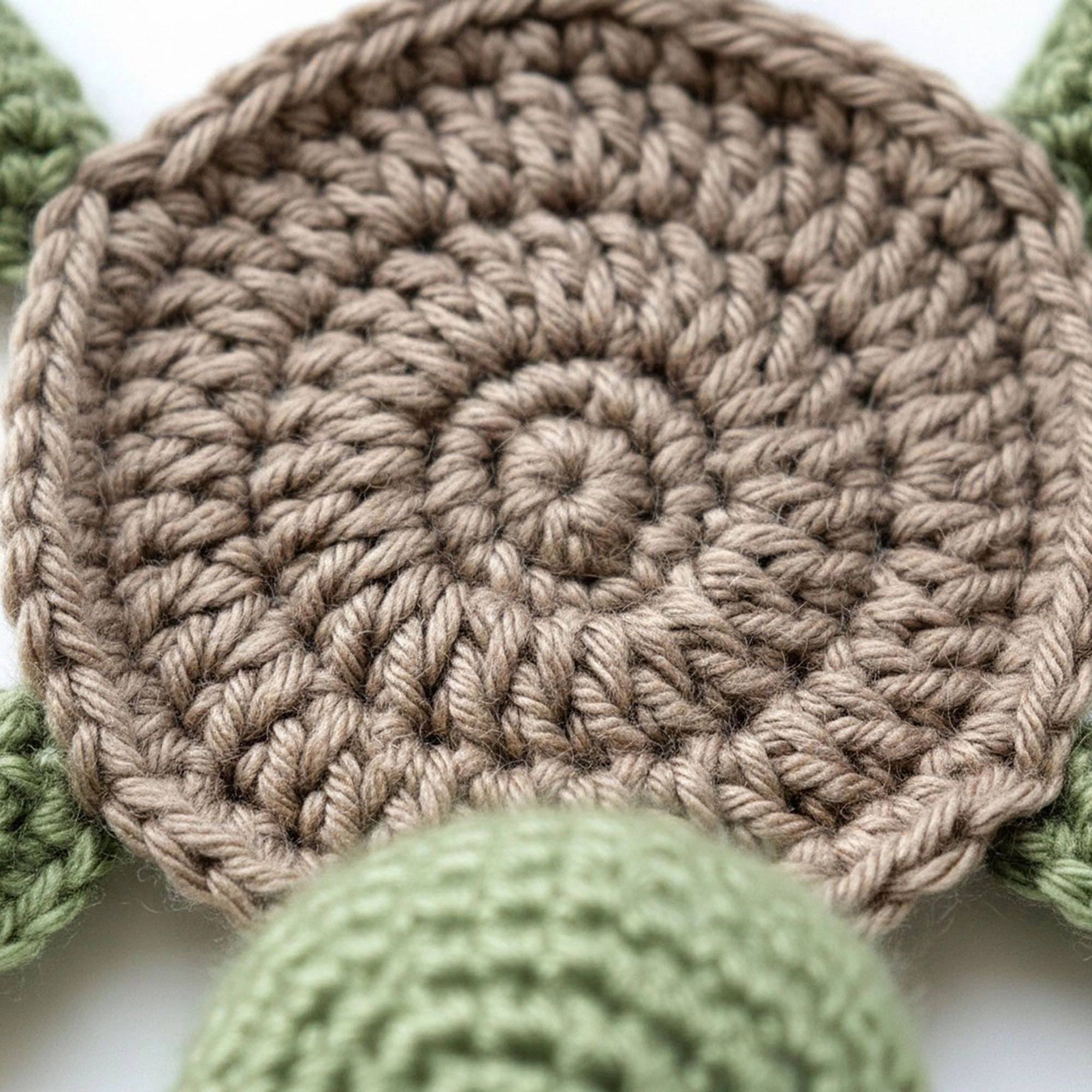Alilang Unisex Handcrafted Crochet Turtle Coaster with Knit Animal Design
