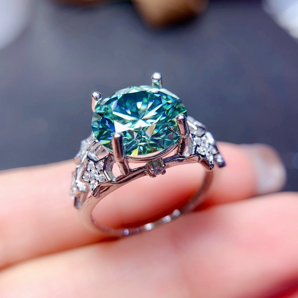 Wardrobe Whimsy Round Green Cubic Zirconia Star‑Shaped Statement Ring