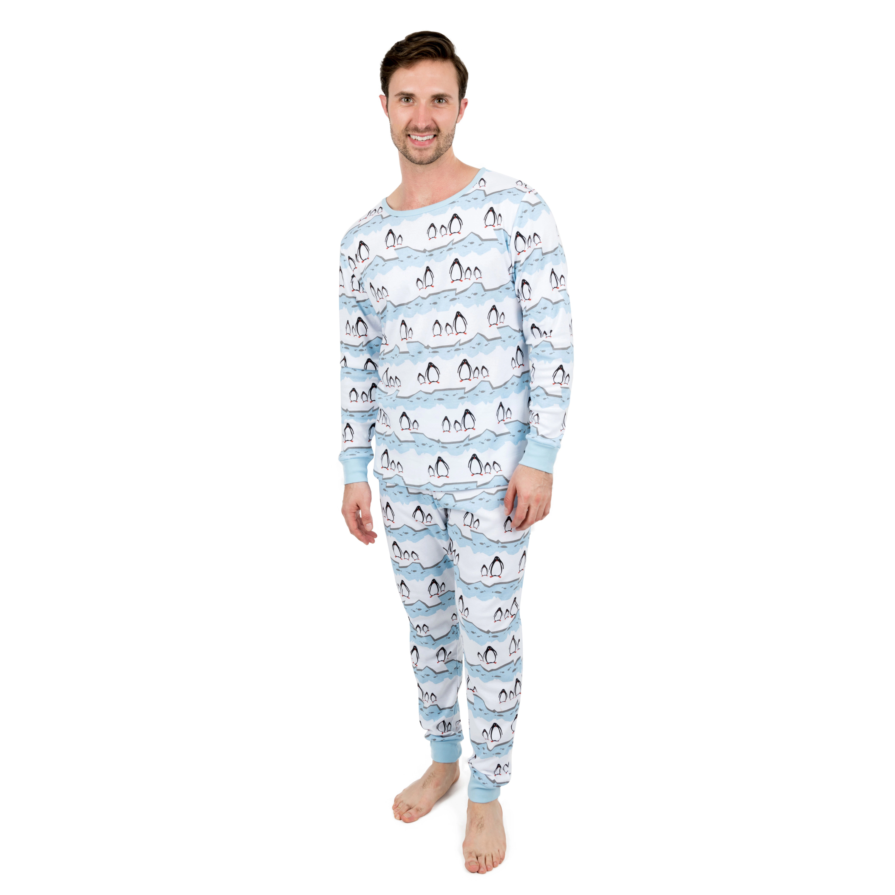 Leveret Men's 2-Piece Cotton Snug Fit Christmas Holiday Pajama Set
