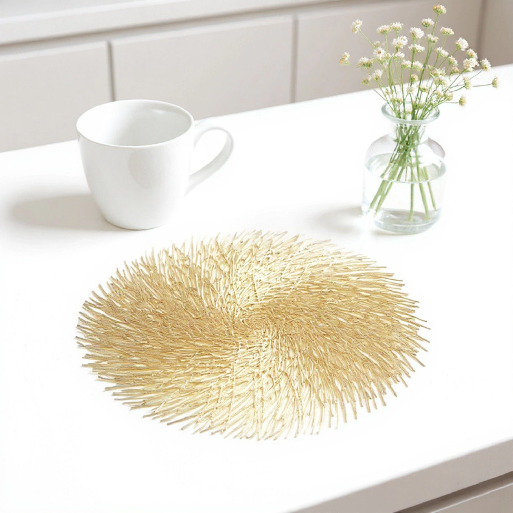 Alilang Unisex 4-Piece Round Spiral Woven Placemat with Textured Swirl Design