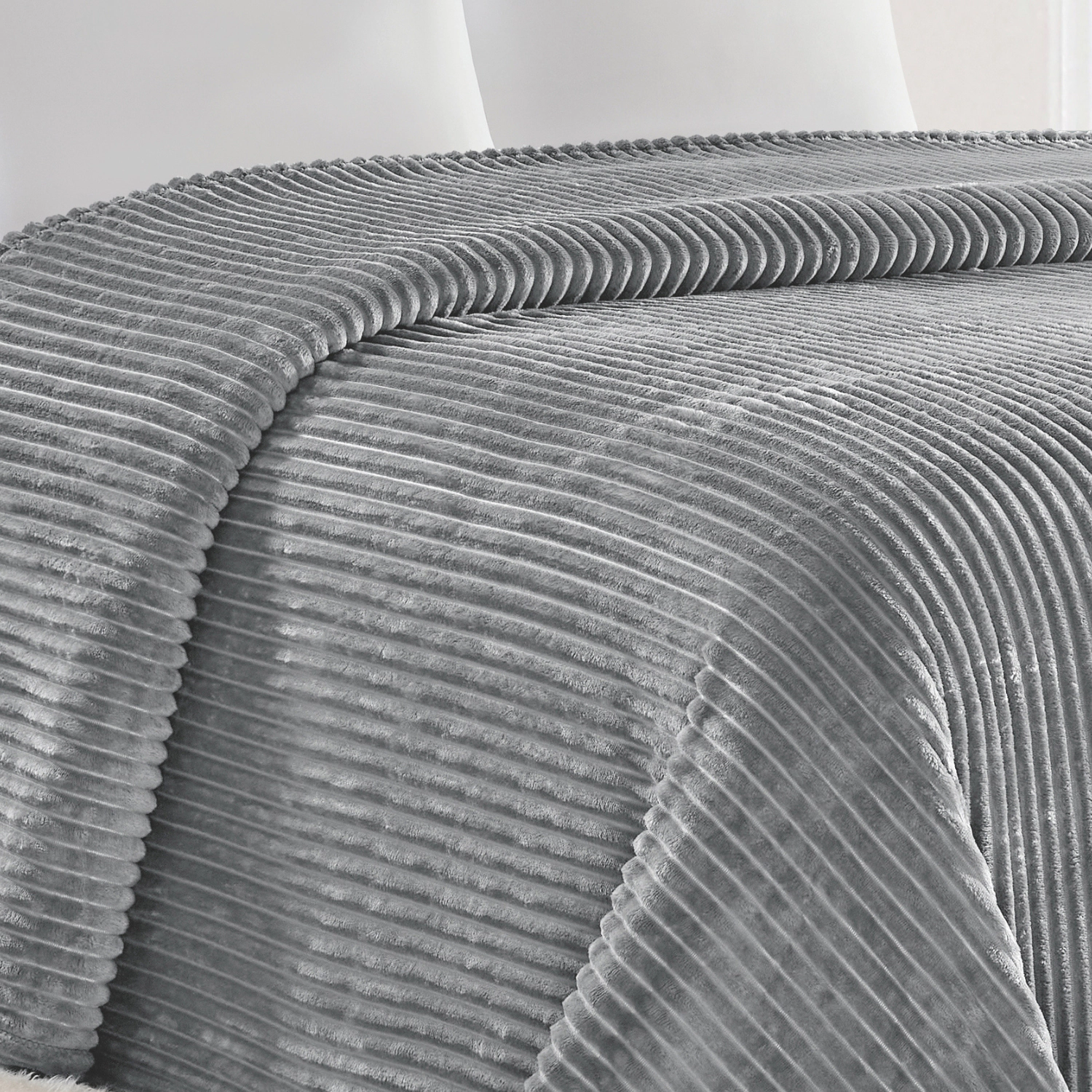 Plazatex Striata Lined Oversized All Season 100% Polyester Blanket King 108" x 90" Grey