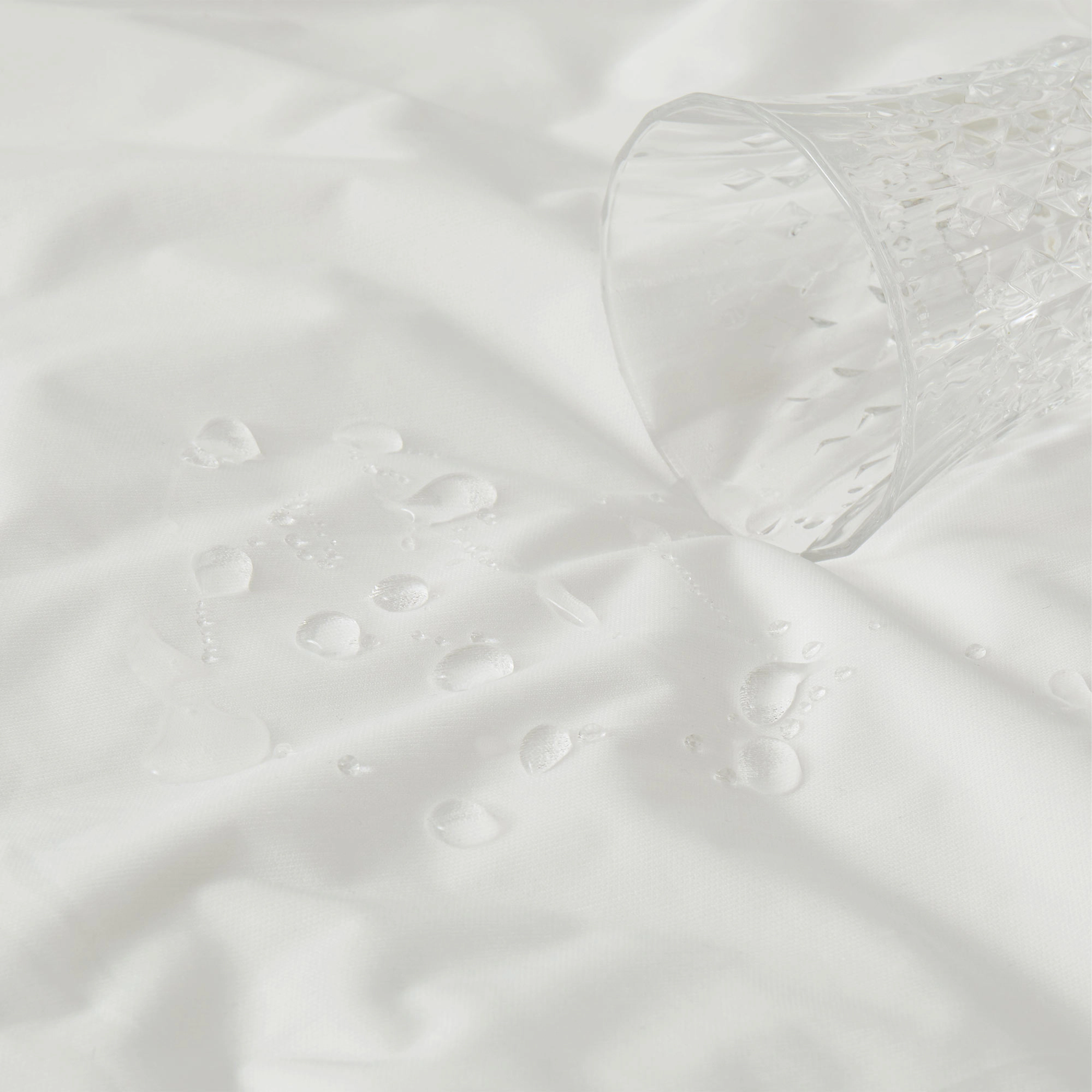 Unikome Waterproof Cooling Down Alternative Mattress Pad
