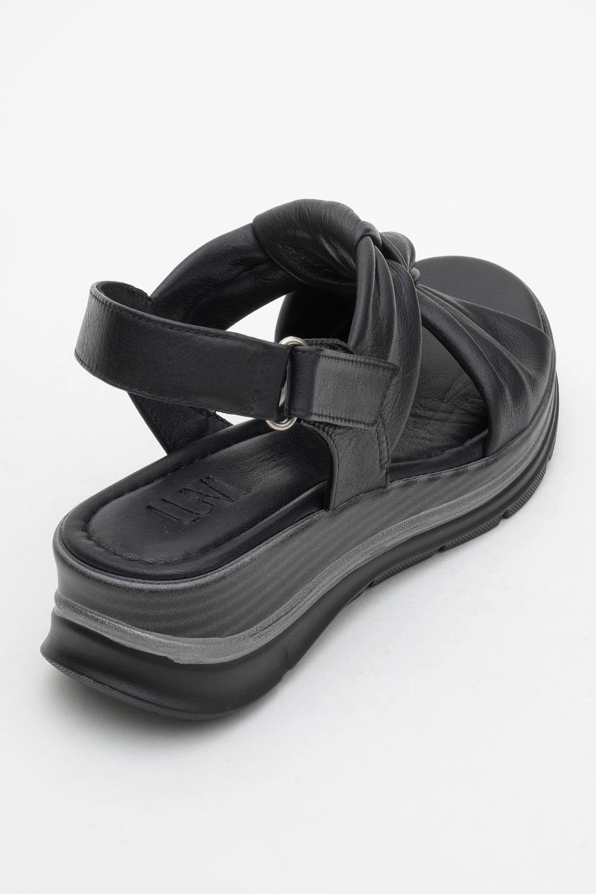 Forever & Always Womens Oara Leather Sandals