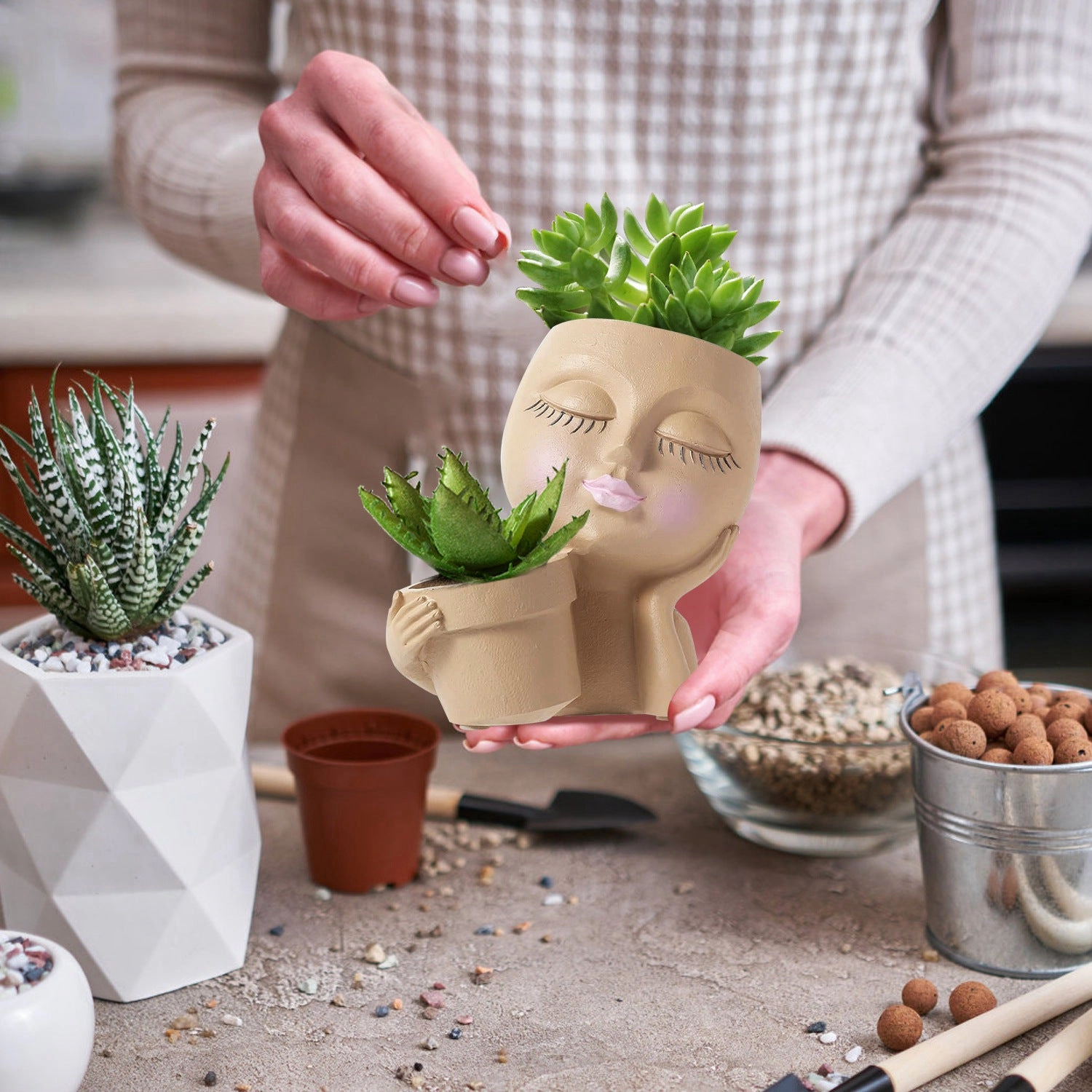 GBruno Dual-Opening Resin Face Planter Pot