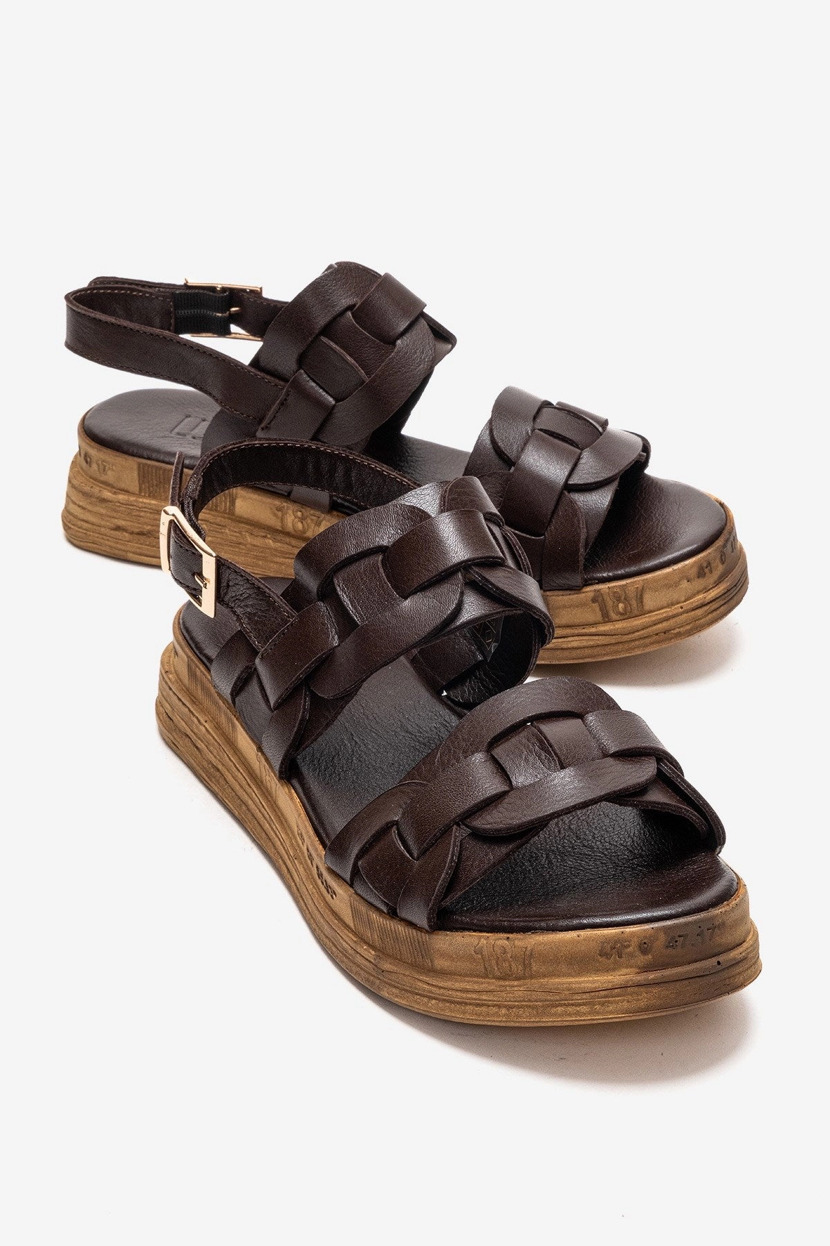 Forever & Always Womens Elvoro Leather Sandals