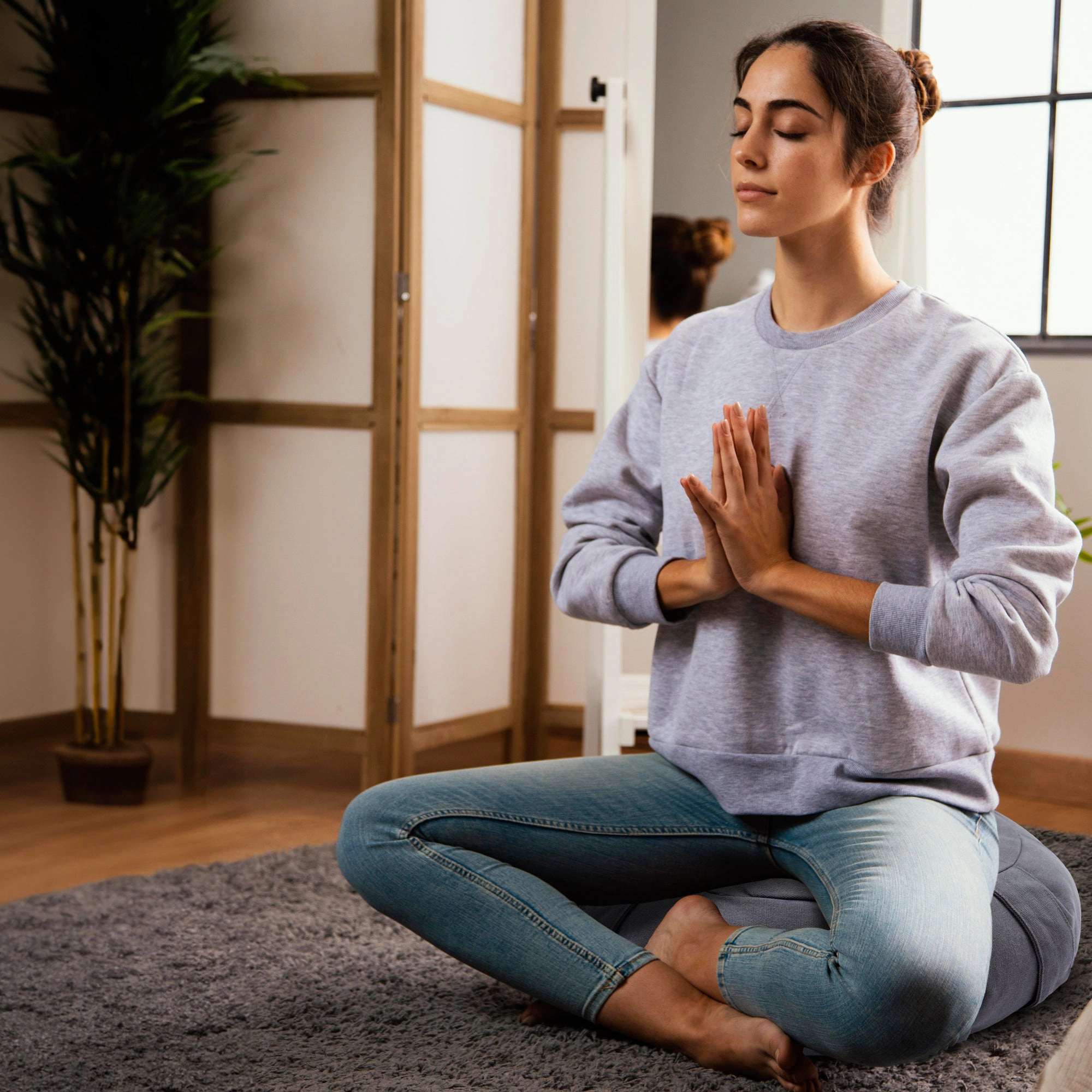 Cheer Collection Round Buckwheat Meditation and Yoga Floor Cushion