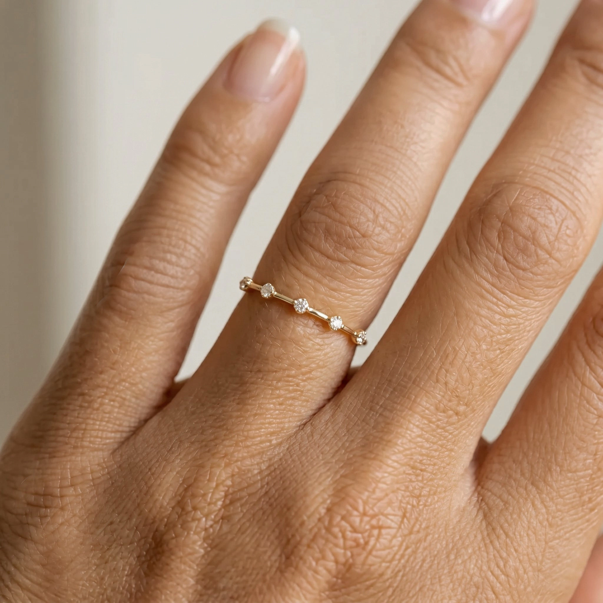 Mint & Lily Women's Ultra Thin Floating Eternity Ring