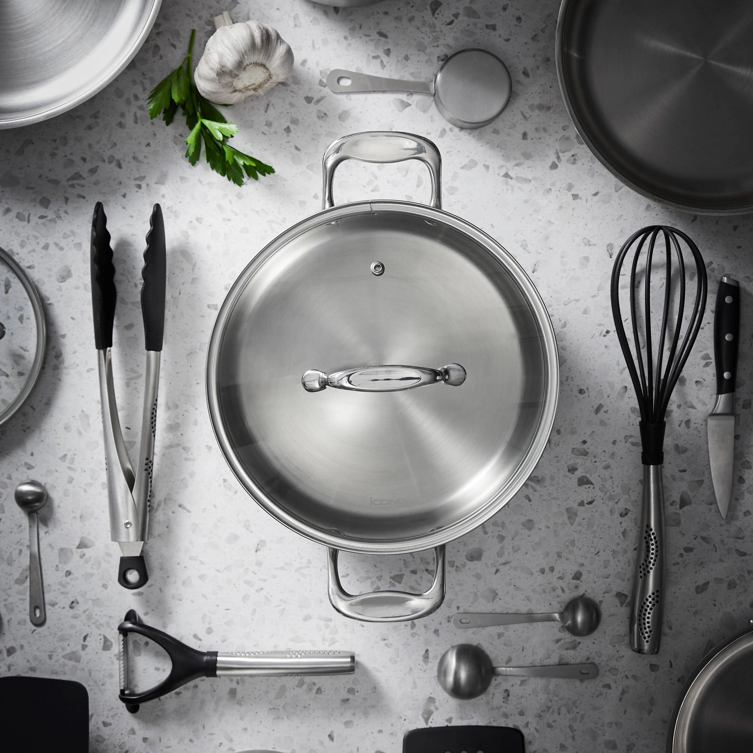 Cuisine::pro® iconiX® Casserole With Lid 9.5"