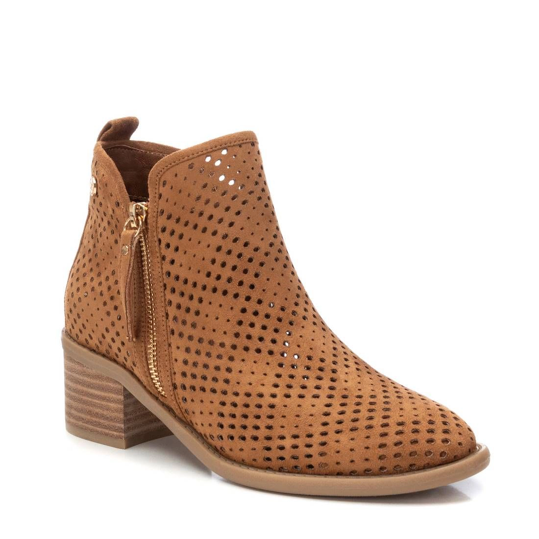 XTI Women's Pointed Toe Booties