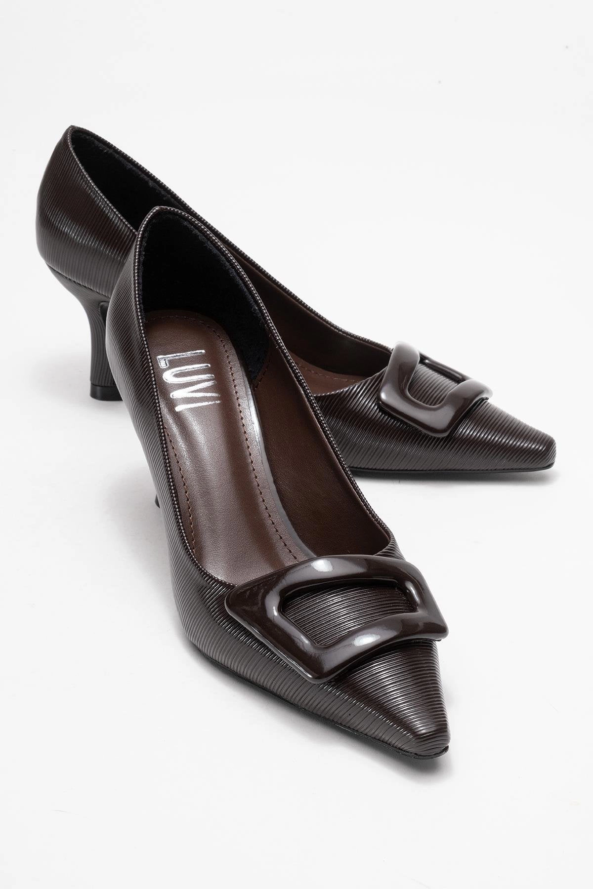 Prologue Shoes Womens Astra Buckle Pointed Toe Pump