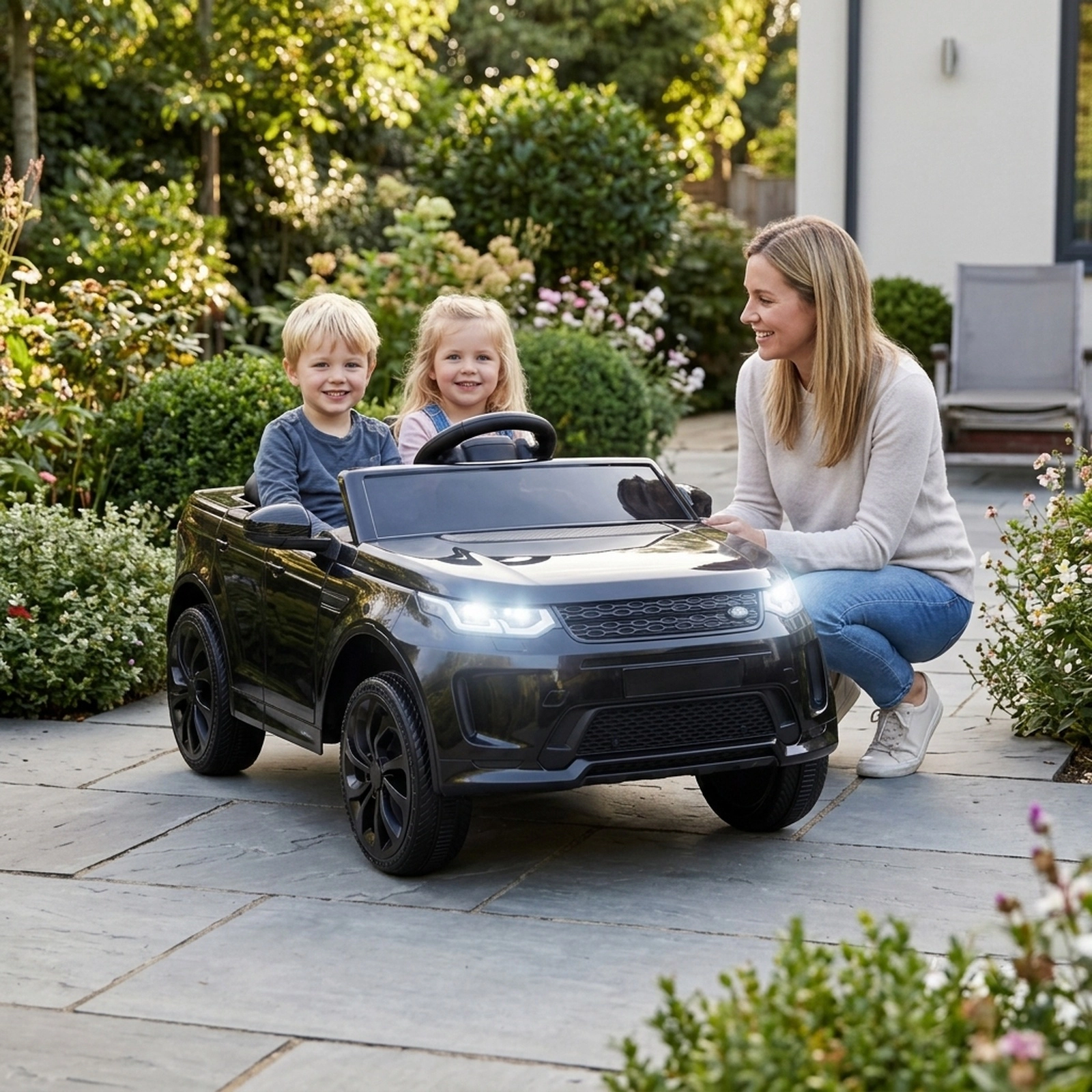 12V Kids Ride On SUV with Parent Remote Lockable Doors Folding Rear Wheels Soft Start and LED Lights Ages 3-6 Black