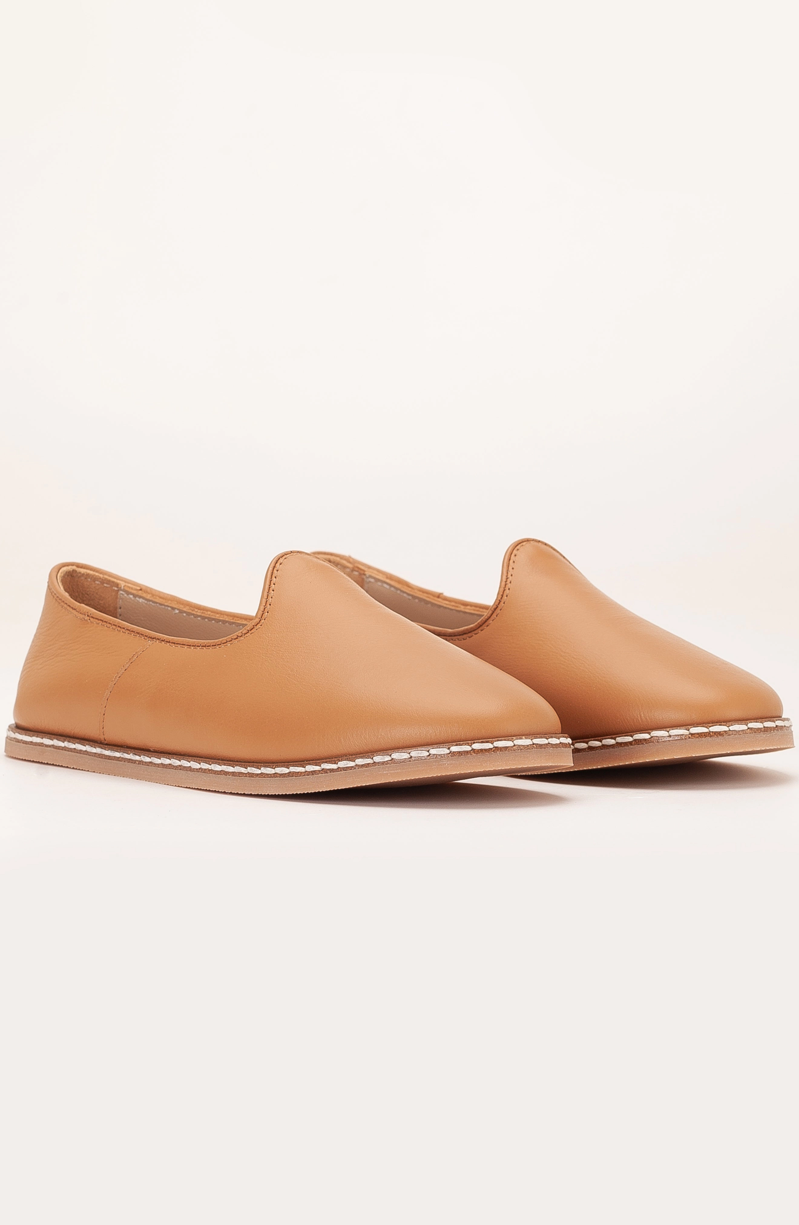 Forever & Always Womens Dalya Leather Slip On Flats